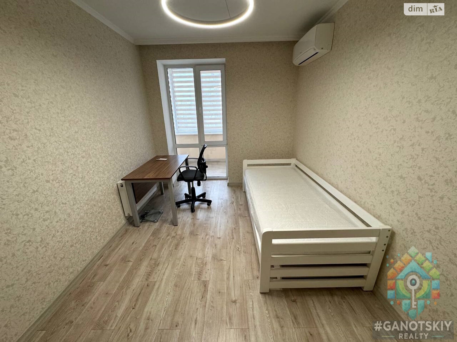 чотирикімнатна квартира в Дніпрі, район Перемога-1, на вул. Набережна Перемоги 62 в довготривалу оренду помісячно фото 1 чотирикімнатна квартира в Дніпрі, район Перемога-1, на вул. Набережна Перемоги 62 в довготривалу оренду помісячно фото 1