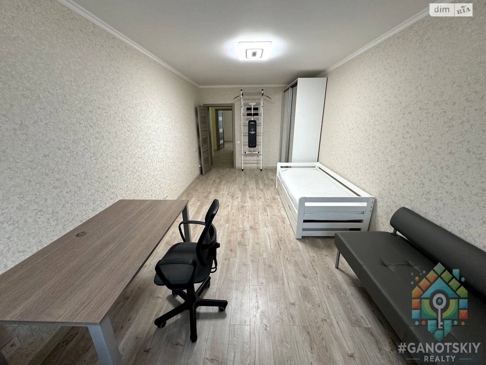 чотирикімнатна квартира в Дніпрі, район Перемога-1, на вул. Набережна Перемоги 62 в довготривалу оренду помісячно фото 1 чотирикімнатна квартира в Дніпрі, район Перемога-1, на вул. Набережна Перемоги 62 в довготривалу оренду помісячно фото 1