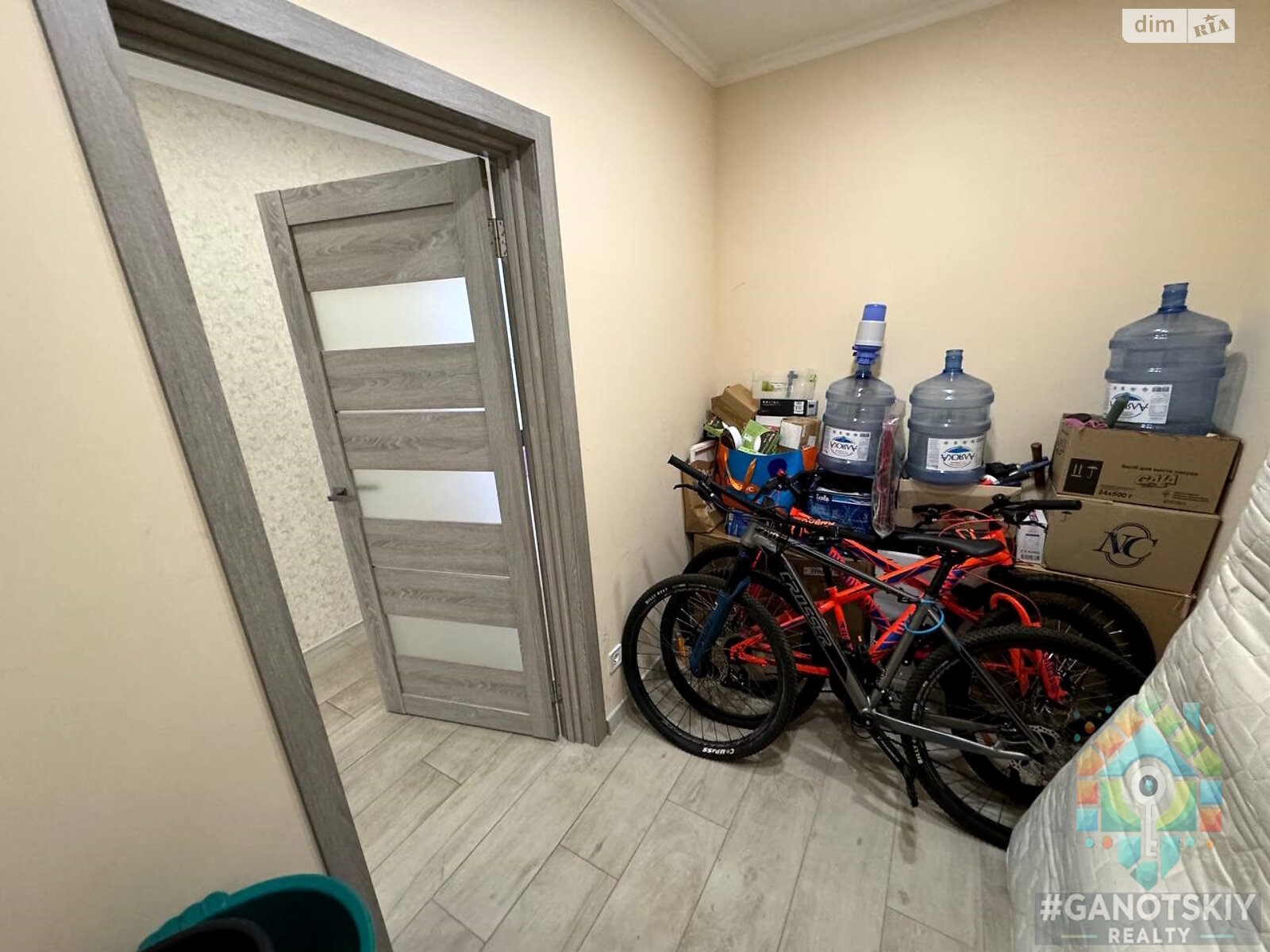 чотирикімнатна квартира в Дніпрі, район Перемога-1, на вул. Набережна Перемоги 62 в довготривалу оренду помісячно фото 1 чотирикімнатна квартира в Дніпрі, район Перемога-1, на вул. Набережна Перемоги 62 в довготривалу оренду помісячно фото 1