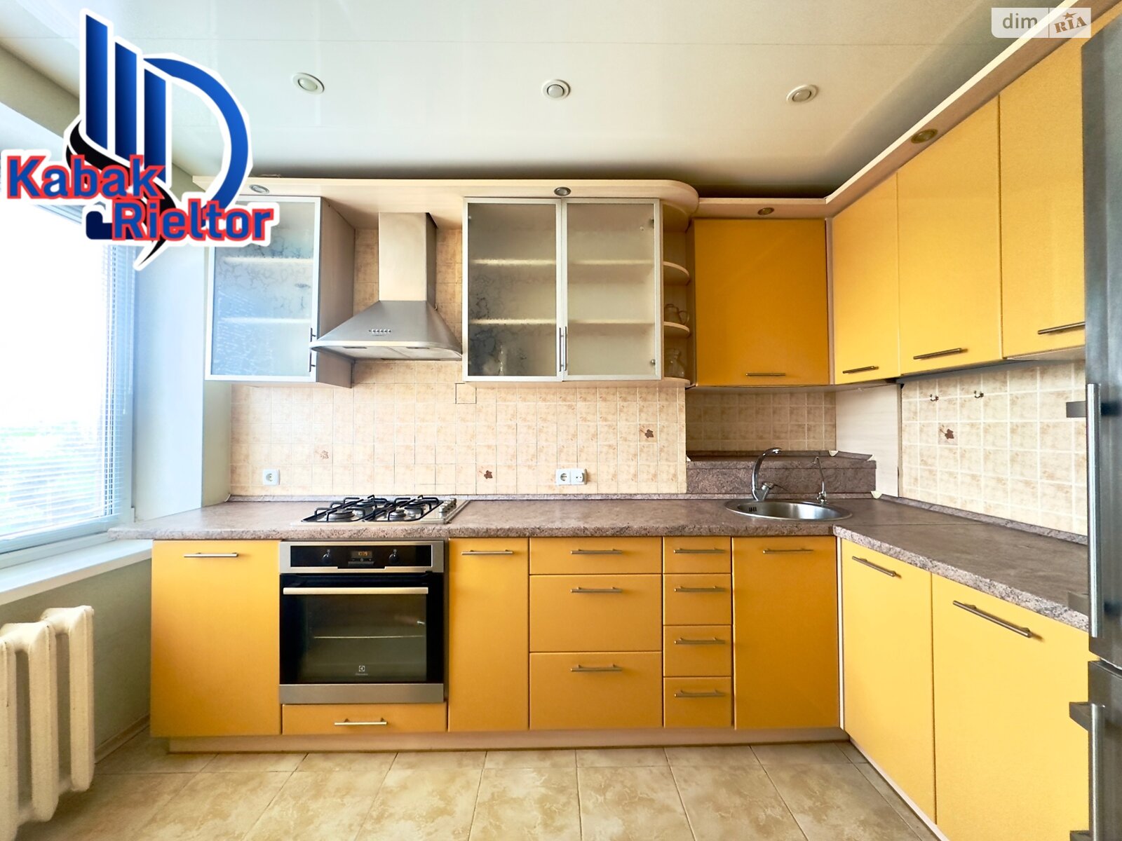 трикімнатна квартира в Дніпрі, район Перемога-2, на вул. Набережна Перемоги 78 в довготривалу оренду помісячно фото 1 трикімнатна квартира в Дніпрі, район Перемога-2, на вул. Набережна Перемоги 78 в довготривалу оренду помісячно фото 1