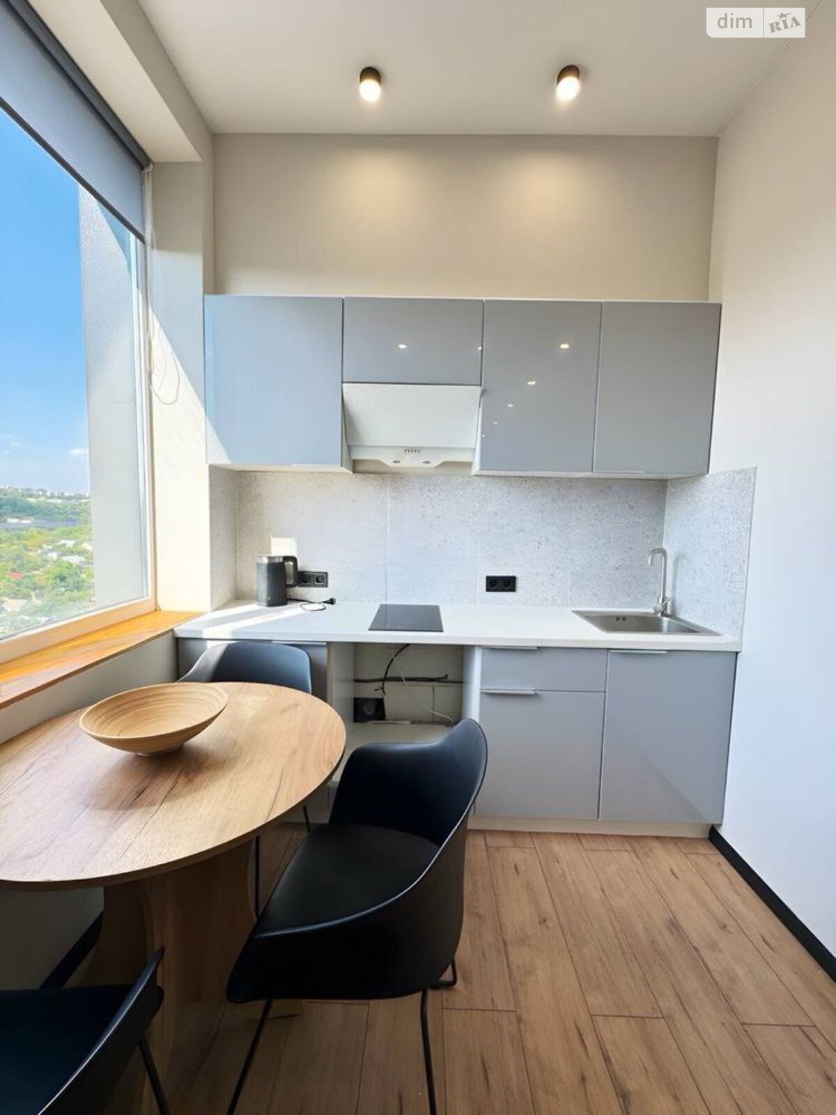 двухкомнатная квартира в Днепре, район Победа-2, на ул. Набережная Победы 68А в аренду на долгий срок помесячно фото 1