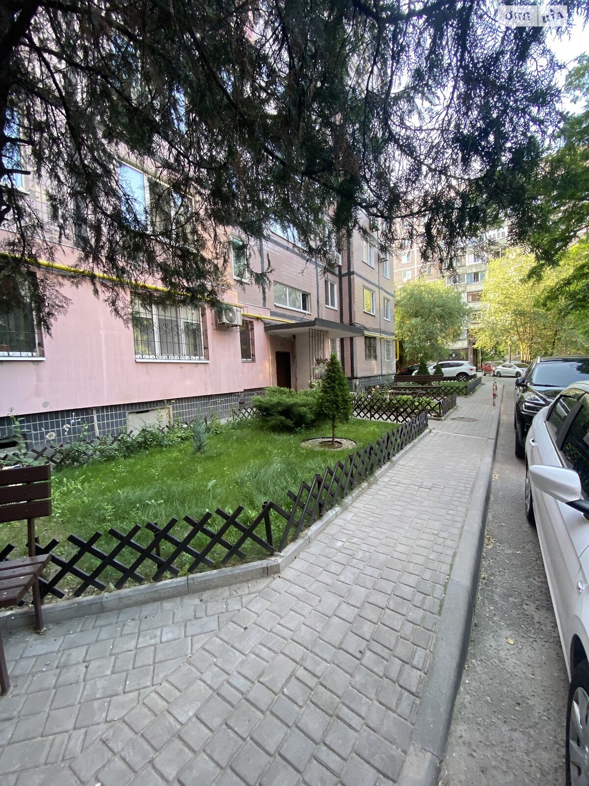 трехкомнатная квартира в Днепре, район Победа-4, на просп. Героев 12 в аренду на долгий срок помесячно фото 1 трехкомнатная квартира в Днепре, район Победа-4, на просп. Героев 12 в аренду на долгий срок помесячно фото 1