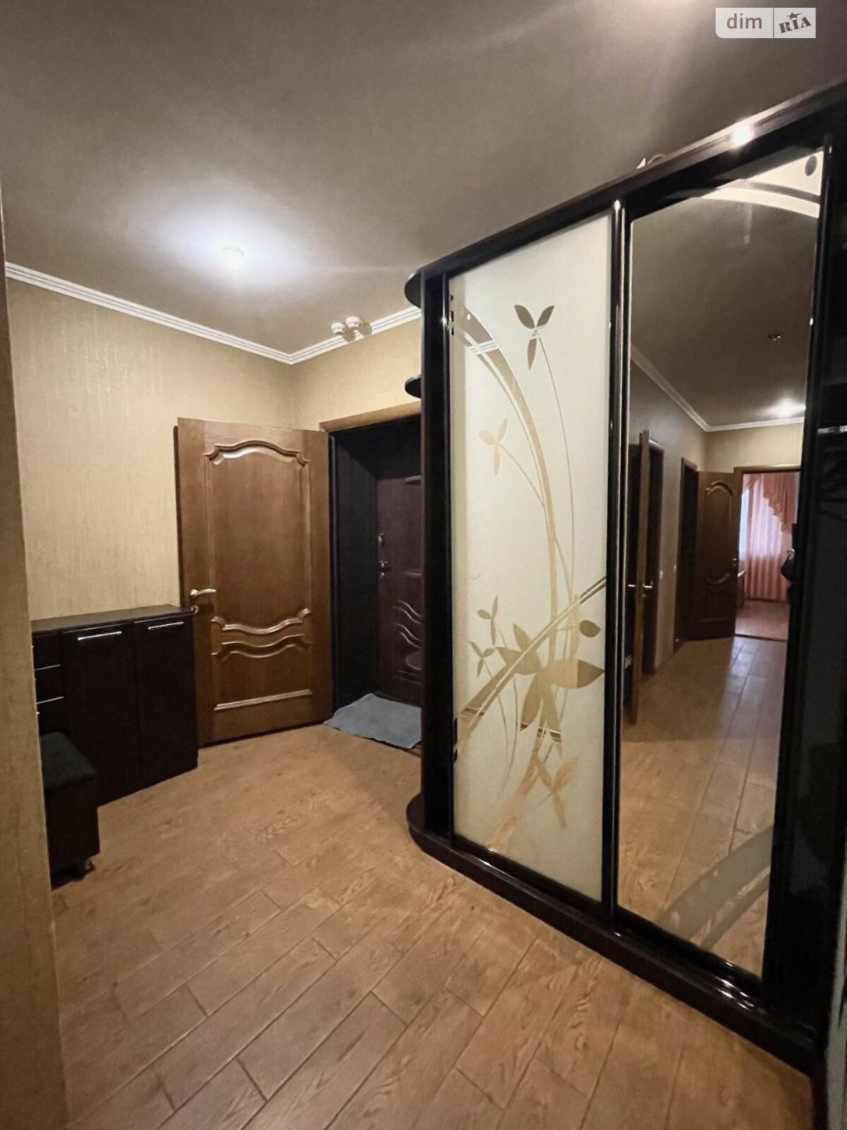 двухкомнатная квартира в Днепре, район Победа-4, на ул. Космическая 3А в аренду на долгий срок помесячно фото 1 двухкомнатная квартира в Днепре, район Победа-4, на ул. Космическая 3А в аренду на долгий срок помесячно фото 1