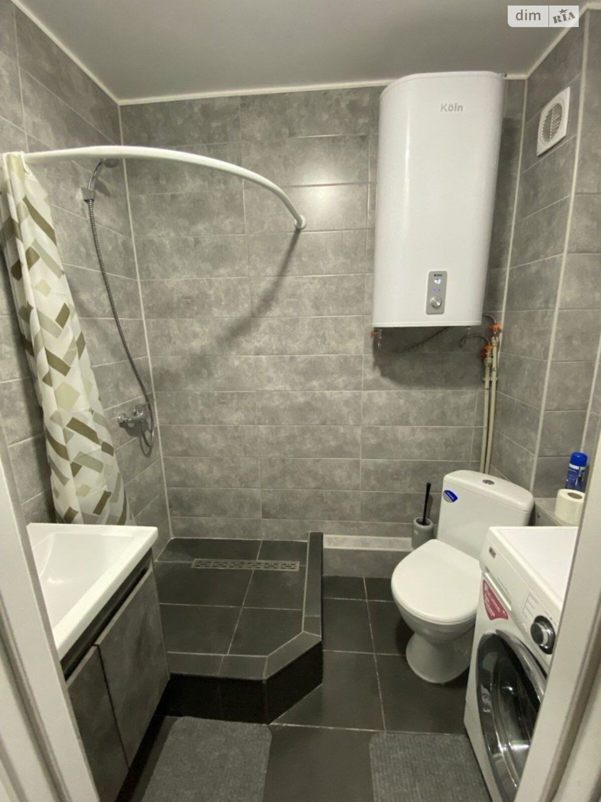 однокомнатная квартира в Днепре, район Победа-4, на бул. Славы 12 в аренду на долгий срок помесячно фото 1