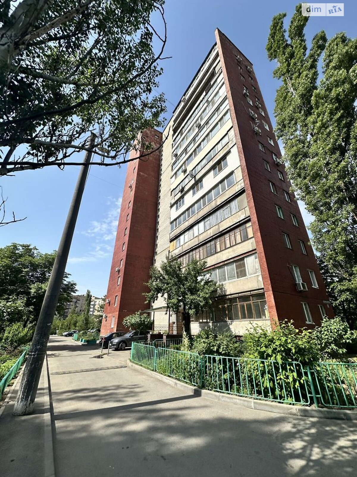 трикімнатна квартира з ремонтом в Дніпрі, район Перемога-5, на вул. Дорошенка Петра гетьмана 12 в довготривалу оренду помісячно фото 1 трикімнатна квартира з ремонтом в Дніпрі, район Перемога-5, на вул. Дорошенка Петра гетьмана 12 в довготривалу оренду помісячно фото 1