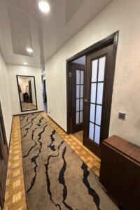 трехкомнатная квартира в Днепре, район Победа-5, на ул. Дорошенко Петра гетмана в аренду на долгий срок помесячно фото 2