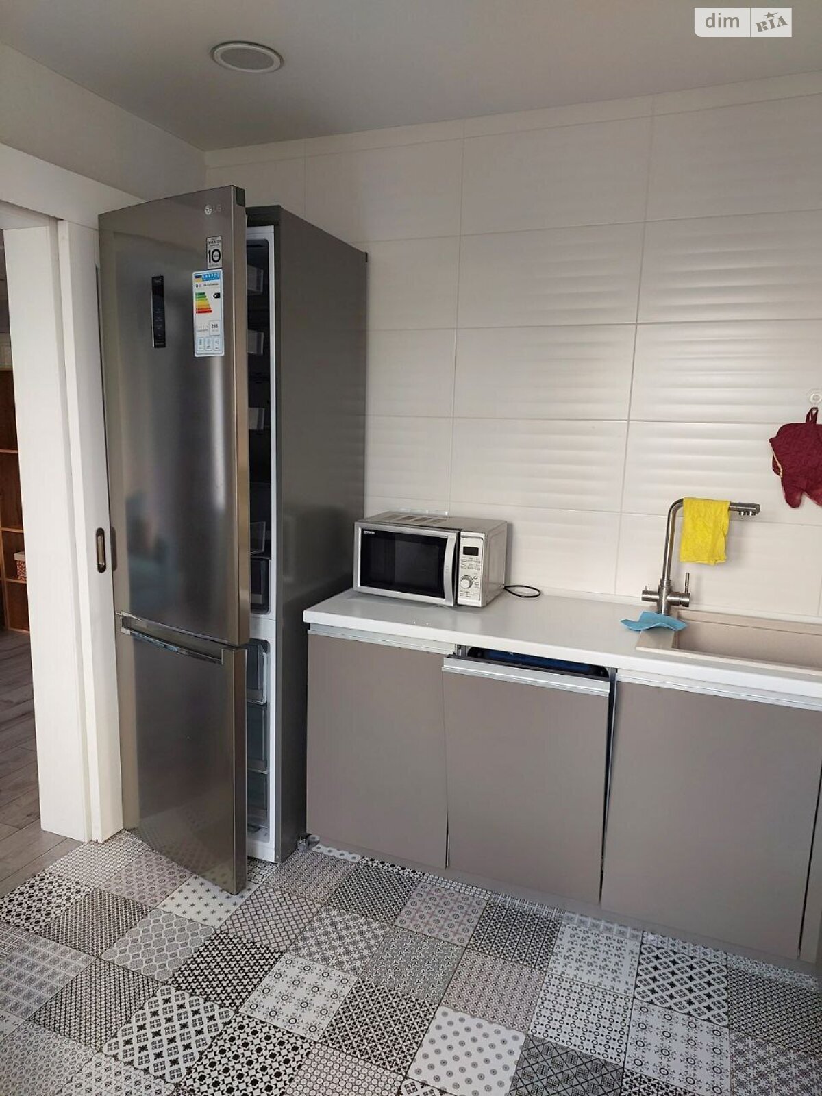 трикімнатна квартира в Дніпрі, район Перемога-5, на просп. Героїв 3 в довготривалу оренду помісячно фото 1 трикімнатна квартира в Дніпрі, район Перемога-5, на просп. Героїв 3 в довготривалу оренду помісячно фото 1