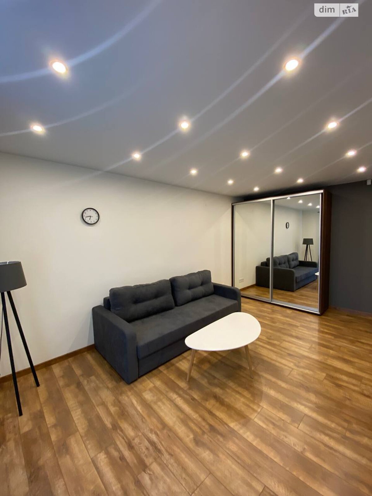 однокімнатна квартира в Дніпрі, район Перемога-5, на бул. Слави 2Д в довготривалу оренду помісячно фото 1 однокімнатна квартира в Дніпрі, район Перемога-5, на бул. Слави 2Д в довготривалу оренду помісячно фото 1