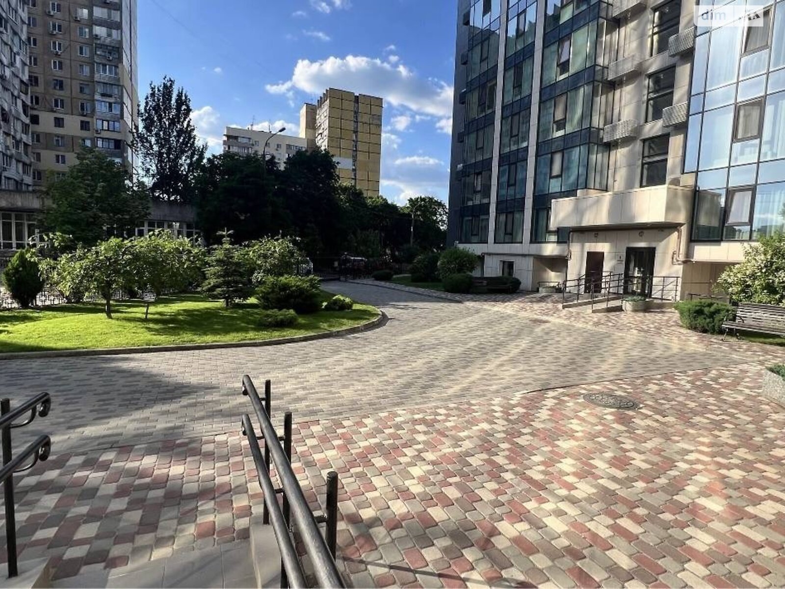 однокімнатна квартира в Дніпрі, район Перемога-5, на бул. Слави 2А в довготривалу оренду помісячно фото 1 однокімнатна квартира в Дніпрі, район Перемога-5, на бул. Слави 2А в довготривалу оренду помісячно фото 1