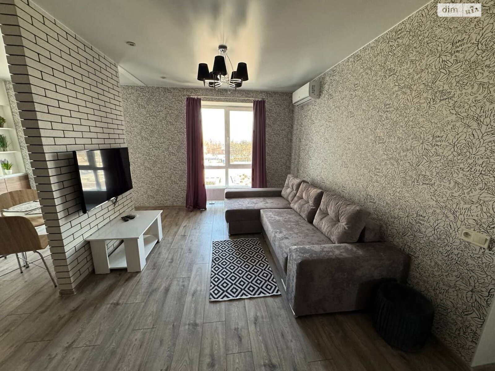 однокомнатная квартира в Днепре, район Победа-5, на бул. Славы 2А в аренду на долгий срок помесячно фото 1