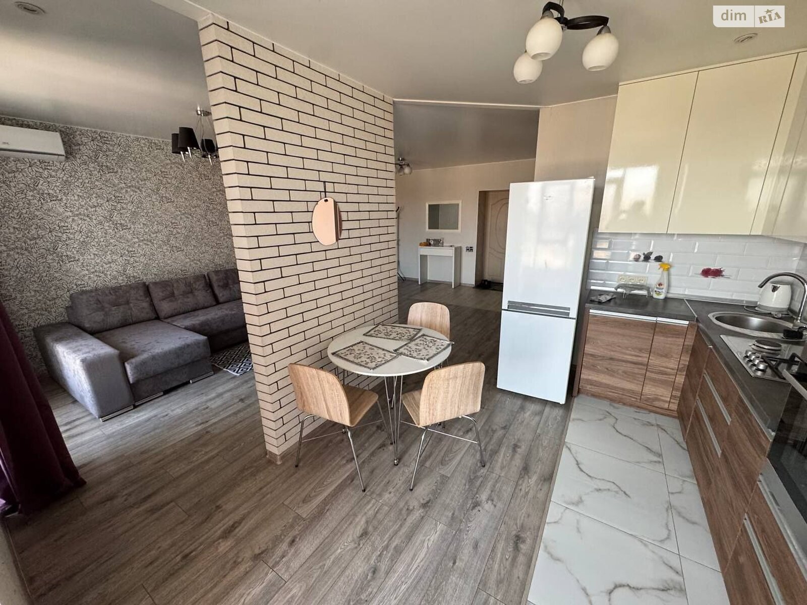 однокомнатная квартира в Днепре, район Победа-5, на бул. Славы 2А в аренду на долгий срок помесячно фото 1