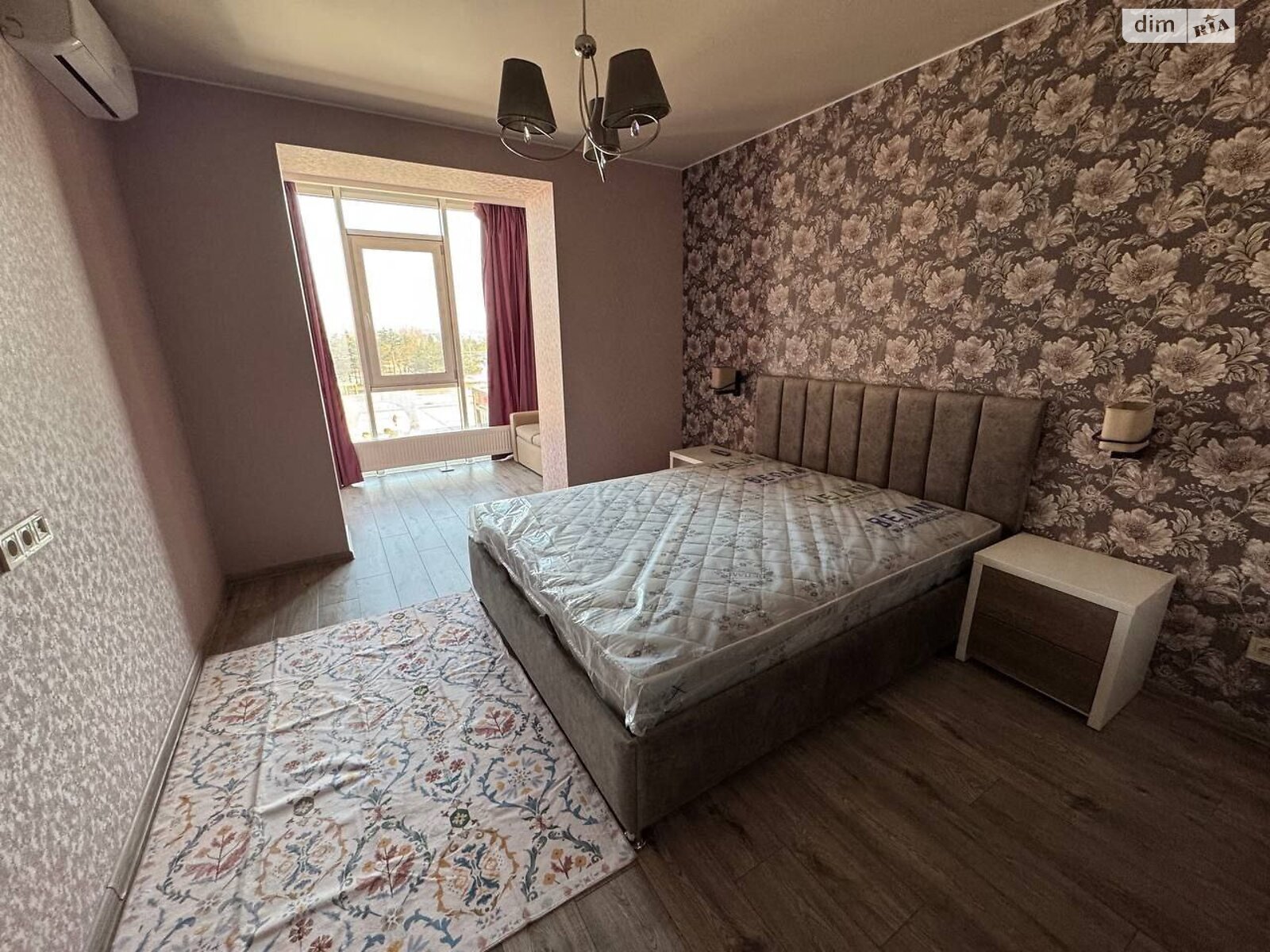 однокомнатная квартира в Днепре, район Победа-5, на бул. Славы 2А в аренду на долгий срок помесячно фото 1