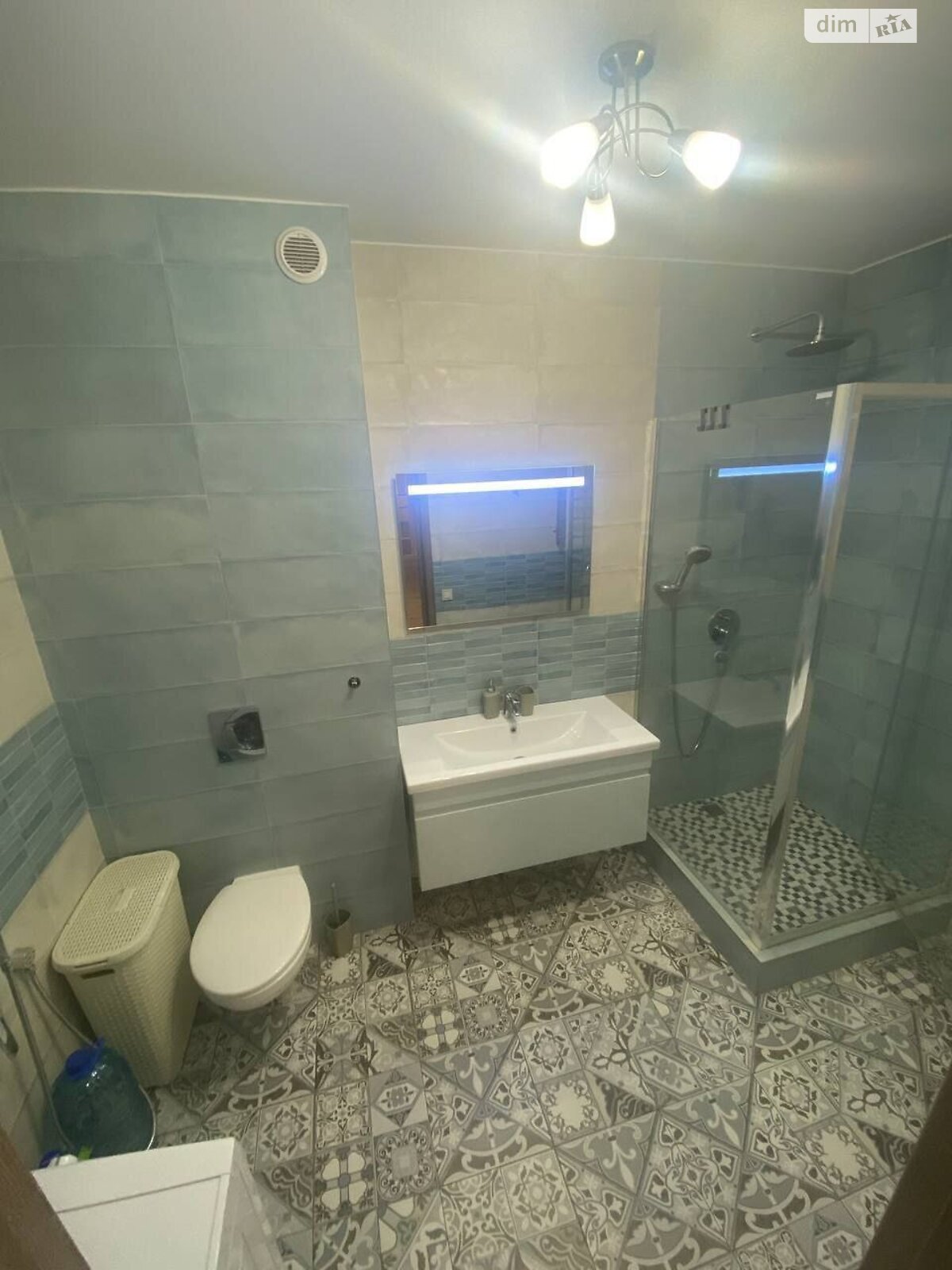 однокомнатная квартира в Днепре, район Победа-5, на бул. Славы 2А в аренду на долгий срок помесячно фото 1