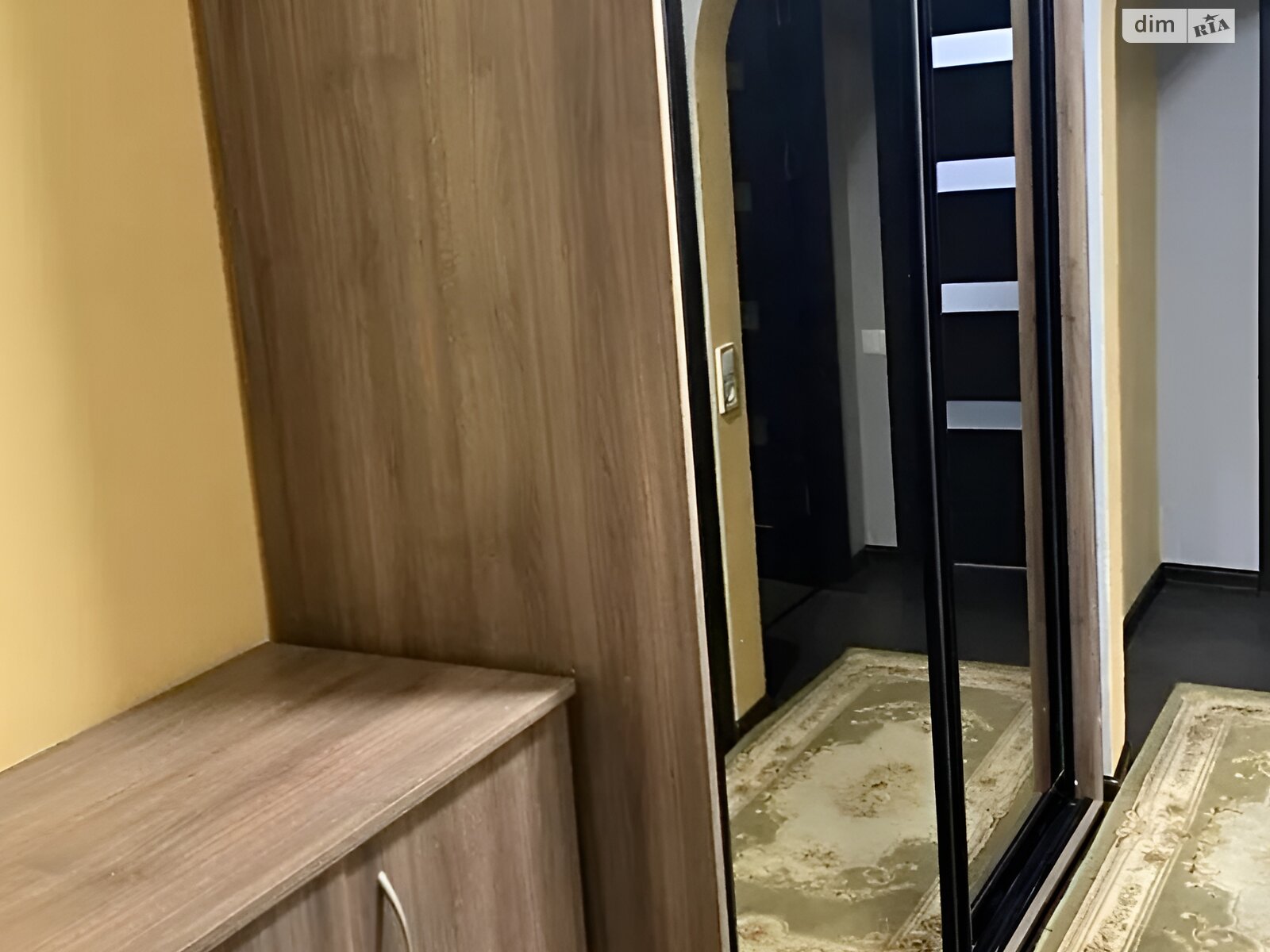 трикімнатна квартира в Дніпрі, район Перемога-6, на пров. Добровольців 4 в довготривалу оренду помісячно фото 1 трикімнатна квартира в Дніпрі, район Перемога-6, на пров. Добровольців 4 в довготривалу оренду помісячно фото 1