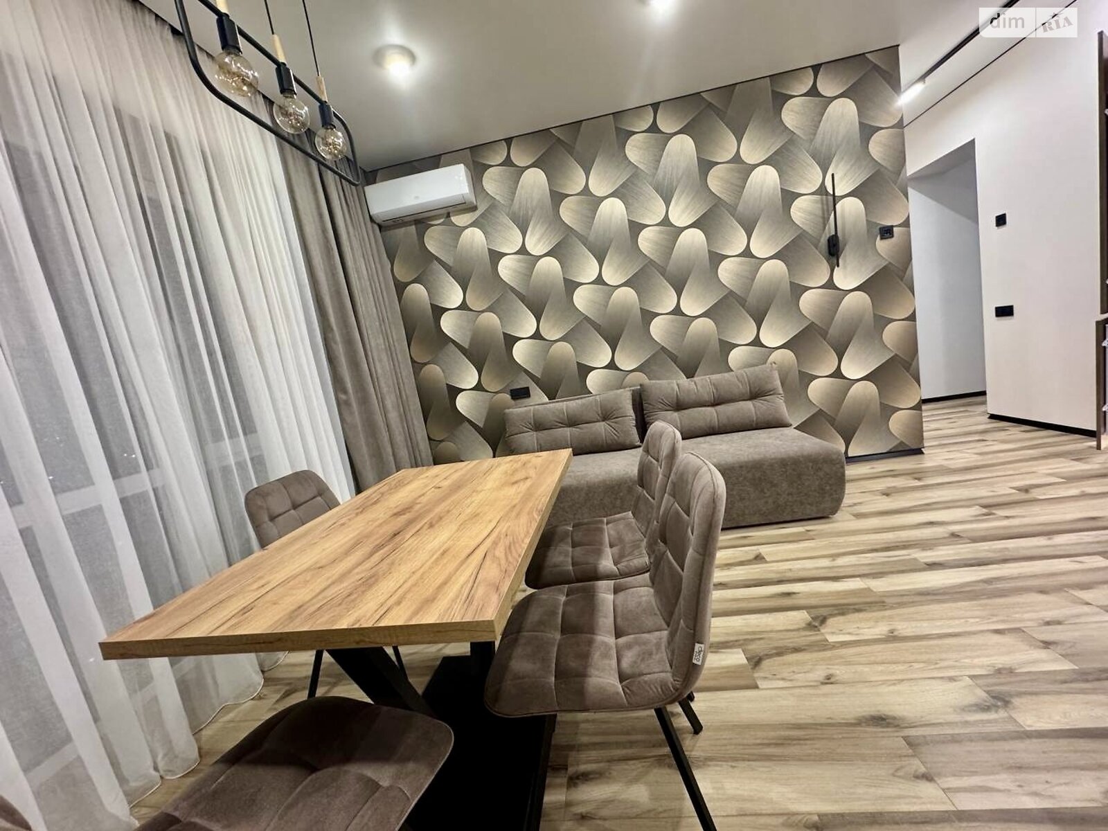 трикімнатна квартира в Дніпрі, район Перемога-6, на пров. Добровольців 23 в довготривалу оренду помісячно фото 1