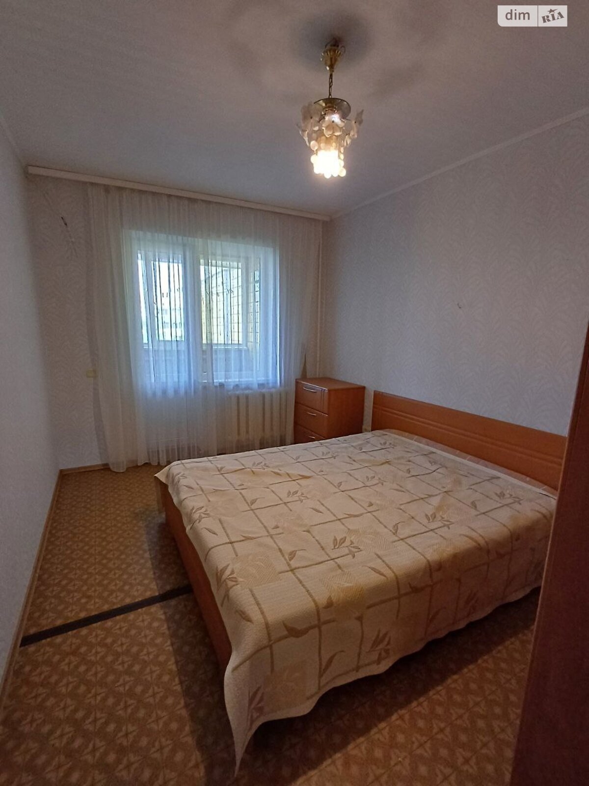 трехкомнатная квартира в Днепре, район Соборный, на просп. Героев 46 в аренду на долгий срок помесячно фото 1 трехкомнатная квартира в Днепре, район Соборный, на просп. Героев 46 в аренду на долгий срок помесячно фото 1