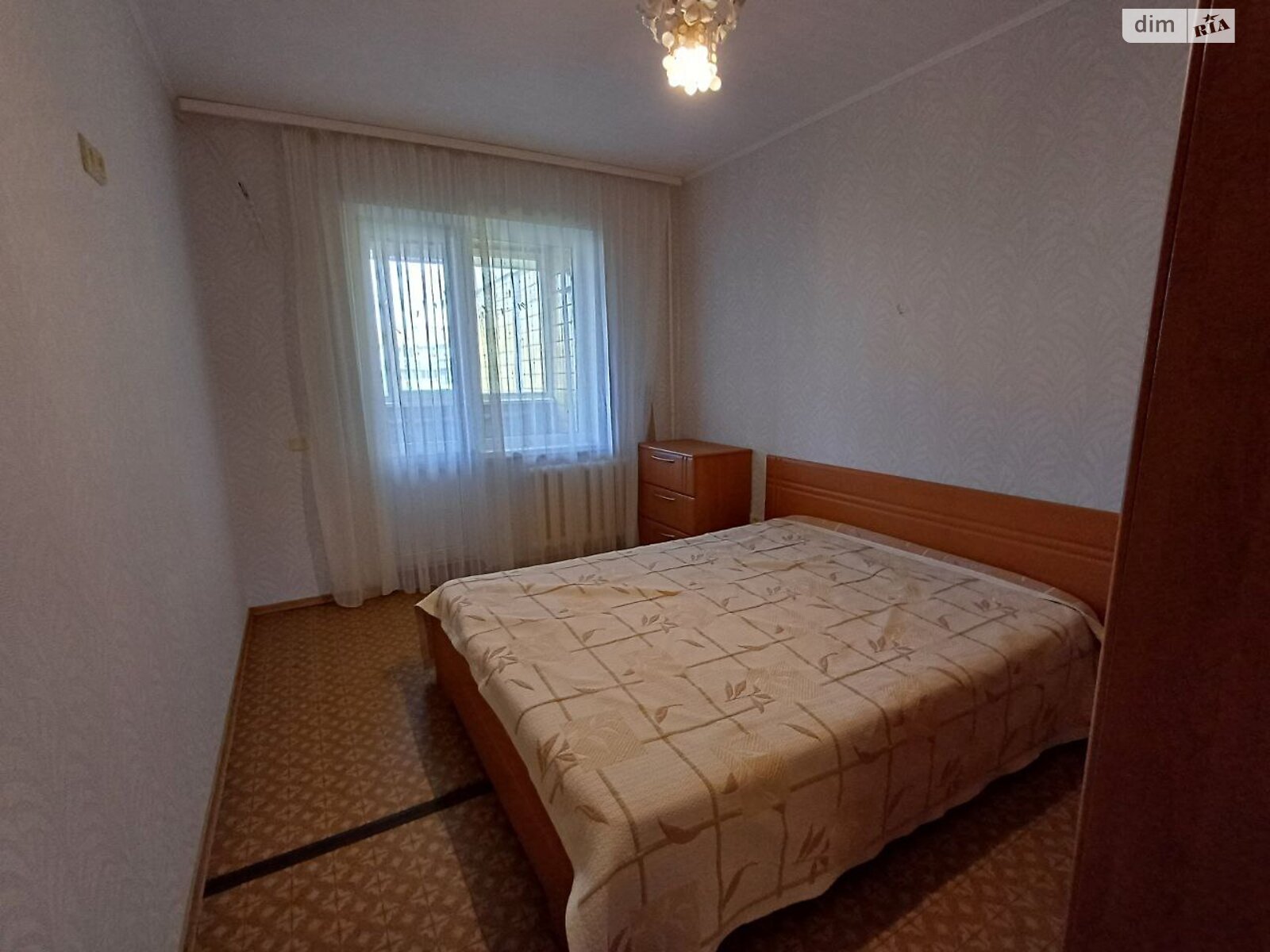 трехкомнатная квартира в Днепре, район Соборный, на просп. Героев 46 в аренду на долгий срок помесячно фото 1 трехкомнатная квартира в Днепре, район Соборный, на просп. Героев 46 в аренду на долгий срок помесячно фото 1