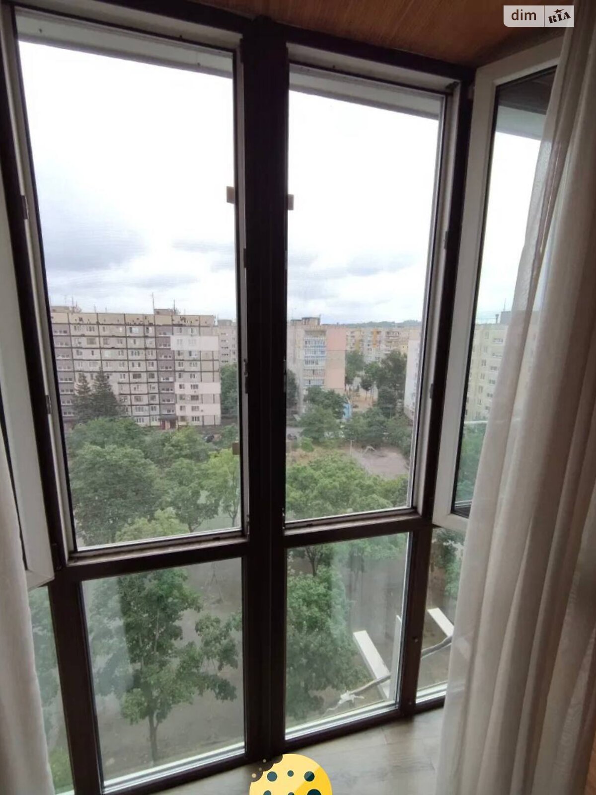 трехкомнатная квартира в Днепре, район Победа-6, на просп. Героев 23 в аренду на долгий срок помесячно фото 1 трехкомнатная квартира в Днепре, район Победа-6, на просп. Героев 23 в аренду на долгий срок помесячно фото 1
