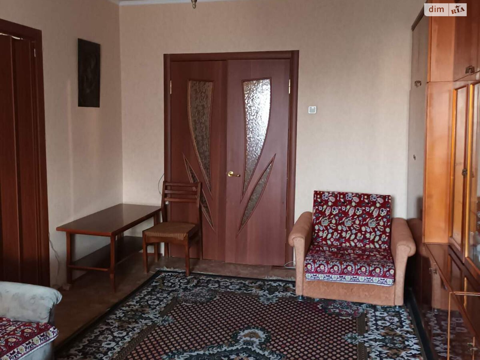 трехкомнатная квартира в Днепре, район Победа-6, на просп. Героев 40 в аренду на долгий срок помесячно фото 1 трехкомнатная квартира в Днепре, район Победа-6, на просп. Героев 40 в аренду на долгий срок помесячно фото 1