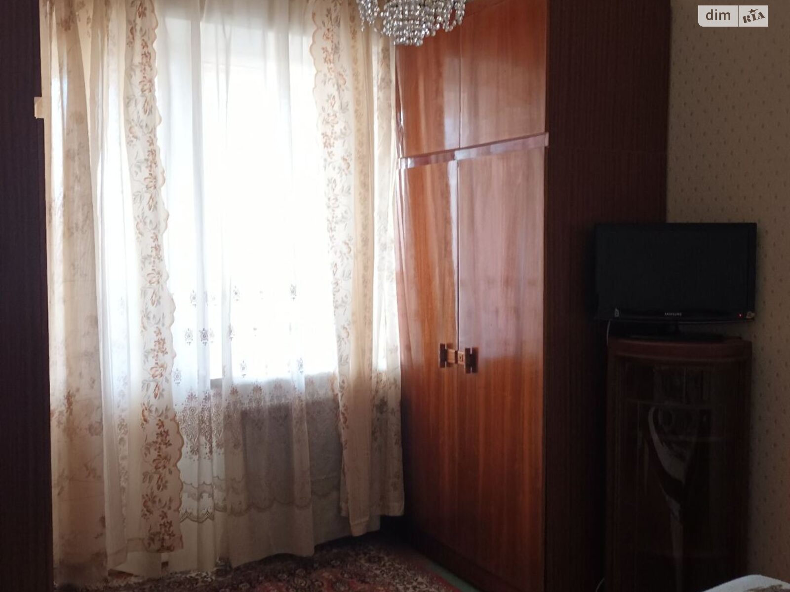 трехкомнатная квартира в Днепре, район Победа-6, на просп. Героев 40 в аренду на долгий срок помесячно фото 1 трехкомнатная квартира в Днепре, район Победа-6, на просп. Героев 40 в аренду на долгий срок помесячно фото 1