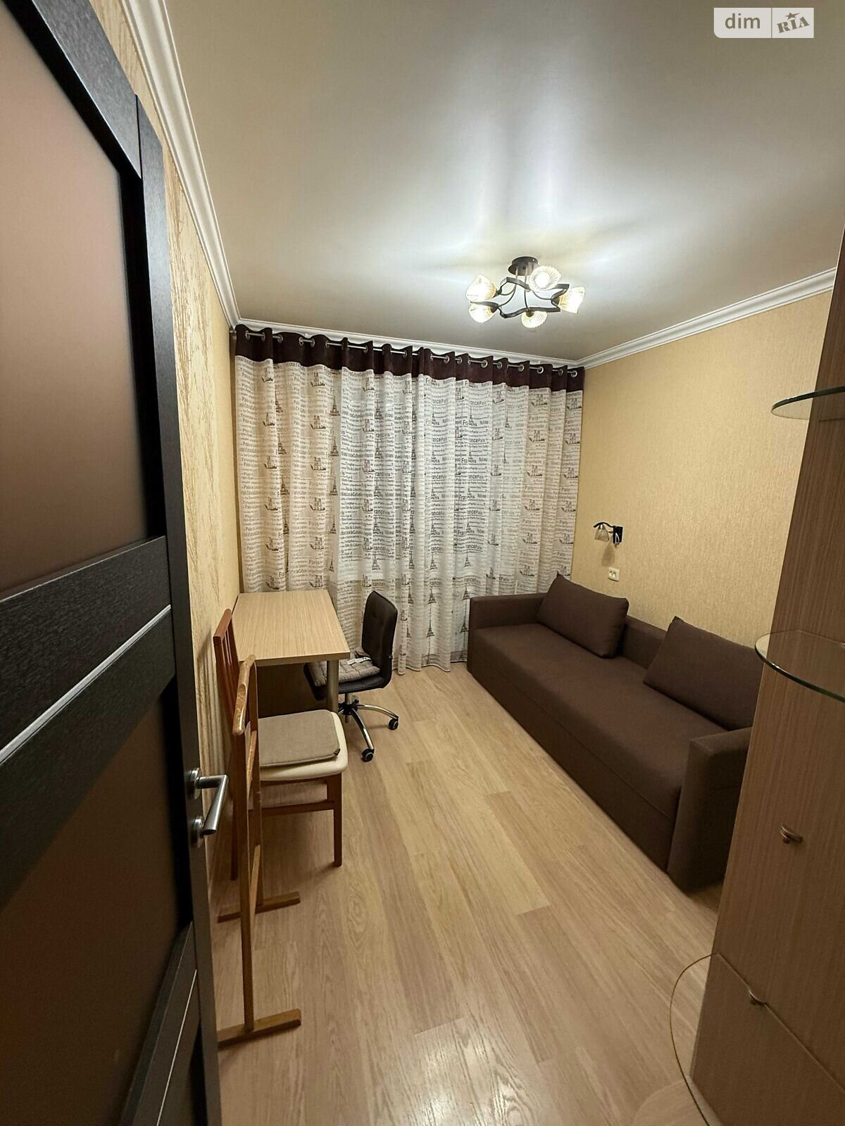 трехкомнатная квартира в Днепре, район Победа-6, на просп. Героев 46 в аренду на долгий срок помесячно фото 1