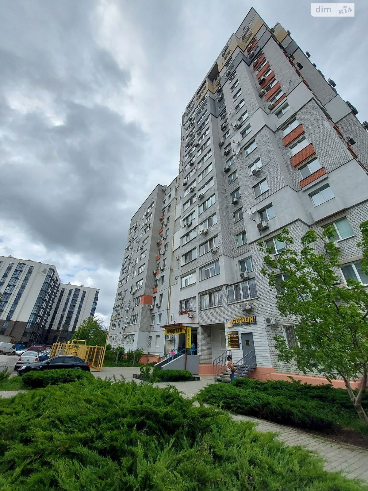 трехкомнатная квартира в Днепре, район Победа-6, на ул. Різоля 7 в аренду на долгий срок помесячно фото 1 трехкомнатная квартира в Днепре, район Победа-6, на ул. Різоля 7 в аренду на долгий срок помесячно фото 1