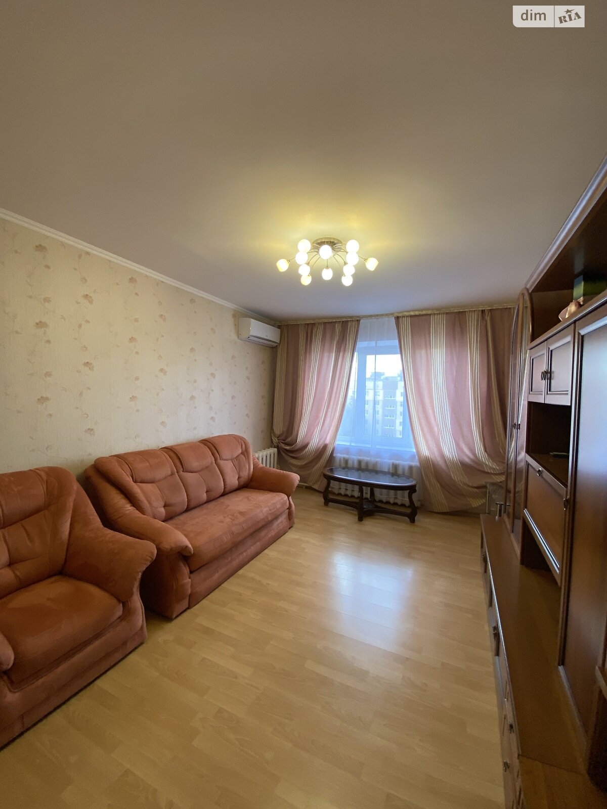 трикімнатна квартира в Дніпрі, район Перемога-6, на вул. Ризоля 3 в довготривалу оренду помісячно фото 1