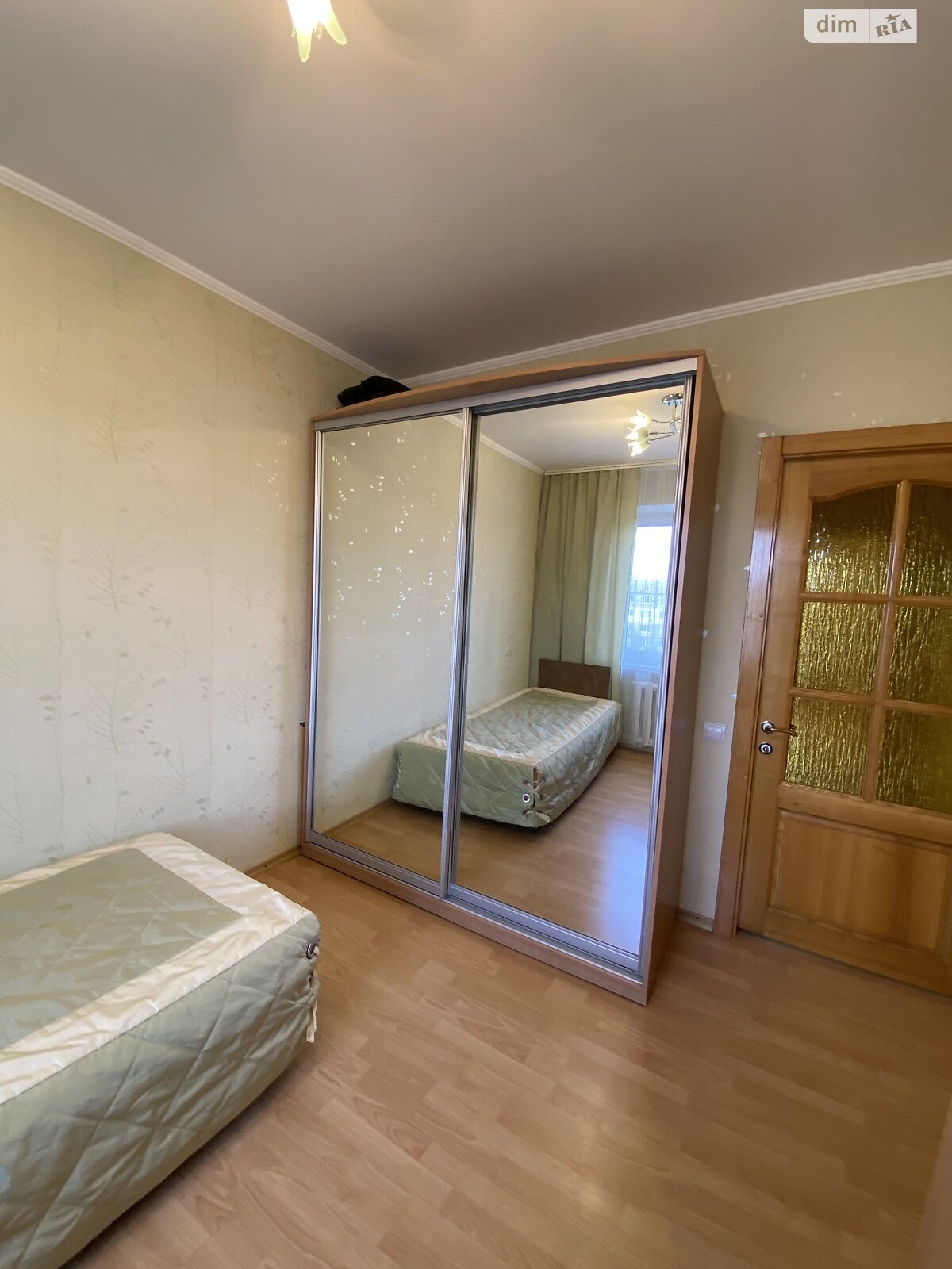 трикімнатна квартира в Дніпрі, район Перемога-6, на вул. Ризоля 3 в довготривалу оренду помісячно фото 1