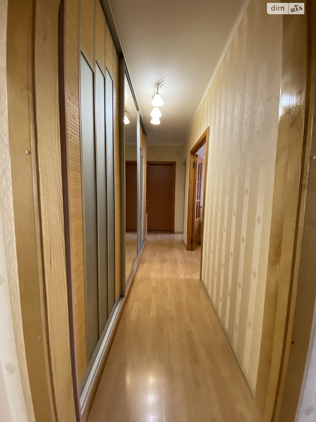 трикімнатна квартира в Дніпрі, район Перемога-6, на вул. Ризоля 3 в довготривалу оренду помісячно фото 1