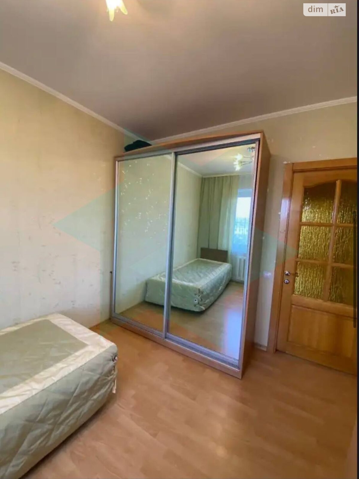 трехкомнатная квартира в Днепре, район Победа-6, на ул. Різоля 3 в аренду на долгий срок помесячно фото 1 трехкомнатная квартира в Днепре, район Победа-6, на ул. Різоля 3 в аренду на долгий срок помесячно фото 1