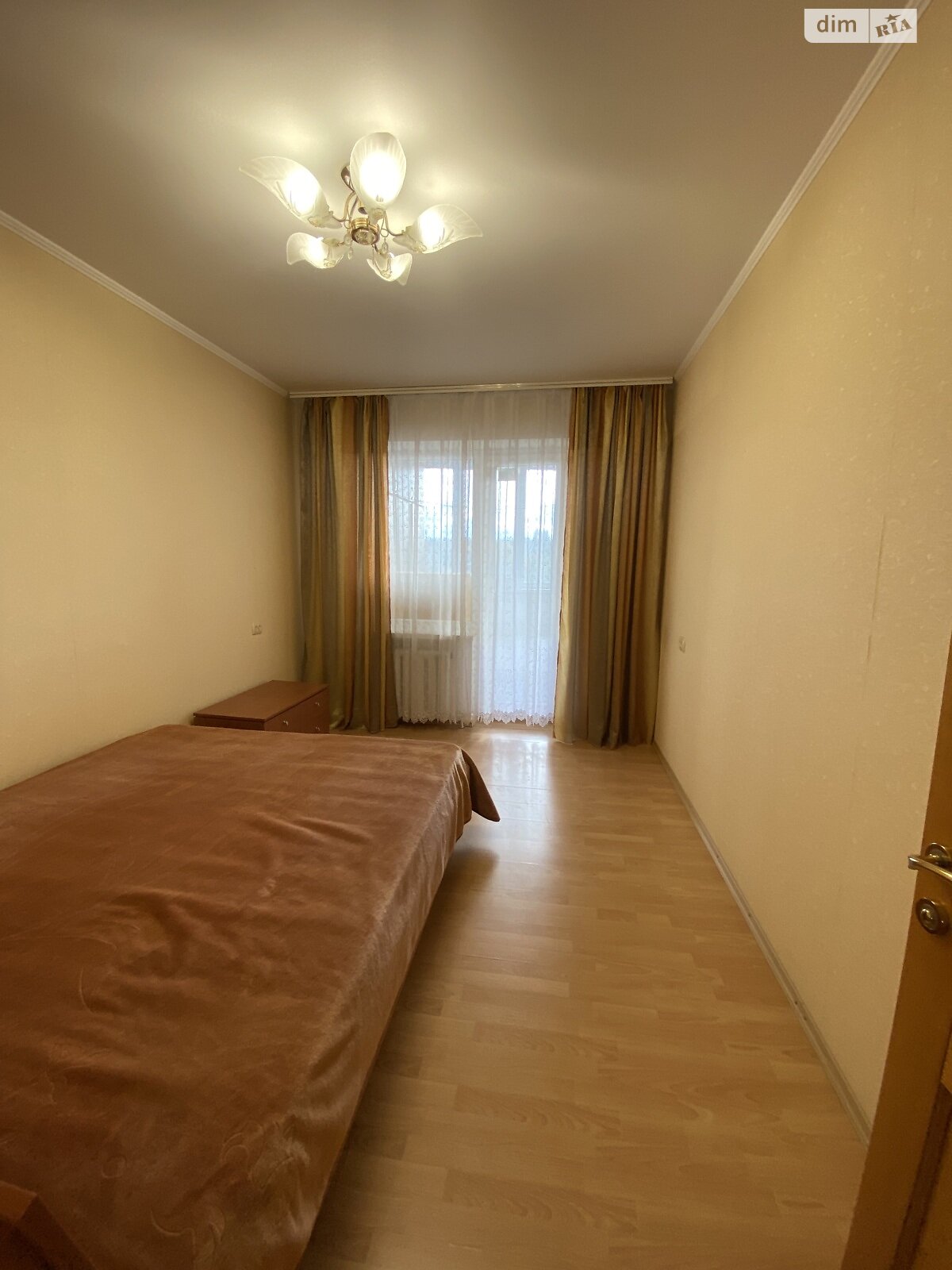 трехкомнатная квартира в Днепре, район Победа-6, на ул. Різоля 3 в аренду на долгий срок помесячно фото 1 трехкомнатная квартира в Днепре, район Победа-6, на ул. Різоля 3 в аренду на долгий срок помесячно фото 1