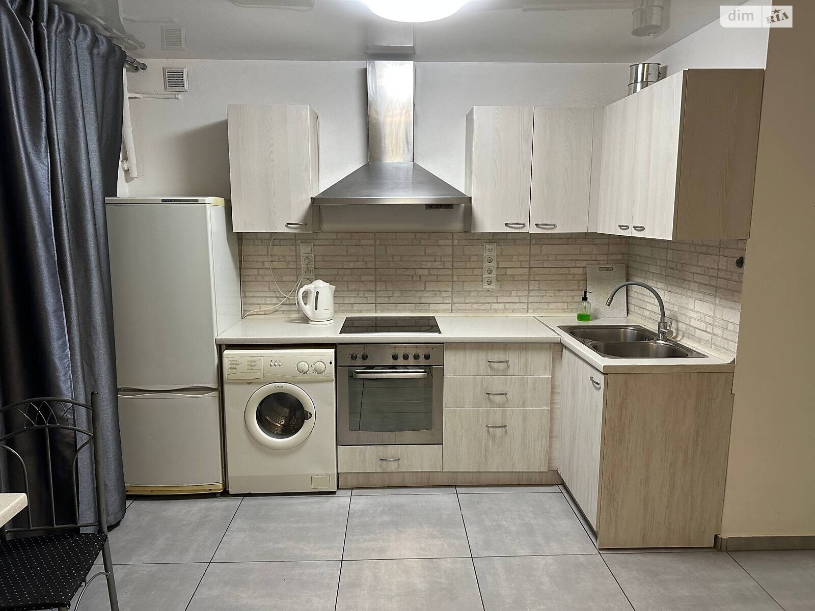 однокомнатная квартира в Днепре, район Подстанция, на просп. Науки 177 в аренду на долгий срок помесячно фото 1 однокомнатная квартира в Днепре, район Подстанция, на просп. Науки 177 в аренду на долгий срок помесячно фото 1