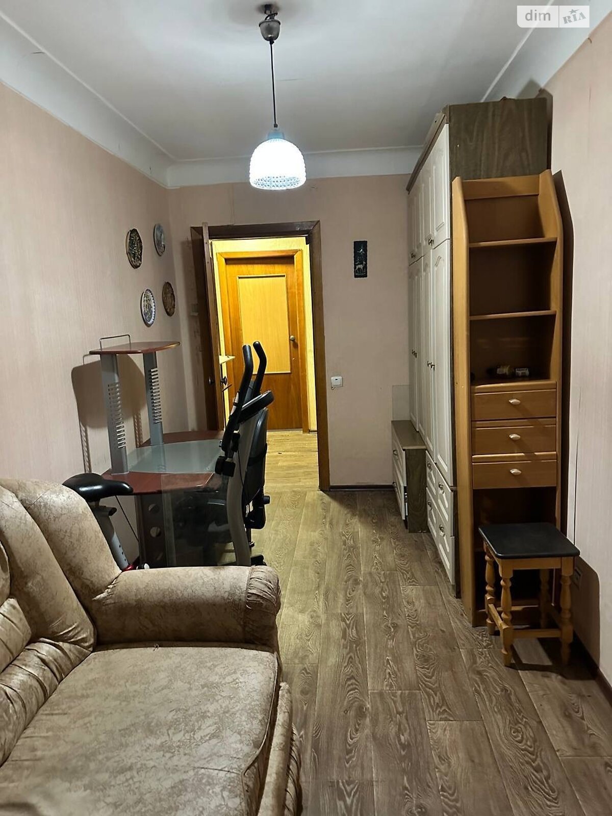 трикімнатна квартира в Дніпрі, район Підстанція, на вул. Піхоти Короля 7, кв. 12 в довготривалу оренду помісячно фото 1 трикімнатна квартира в Дніпрі, район Підстанція, на вул. Піхоти Короля 7, кв. 12 в довготривалу оренду помісячно фото 1
