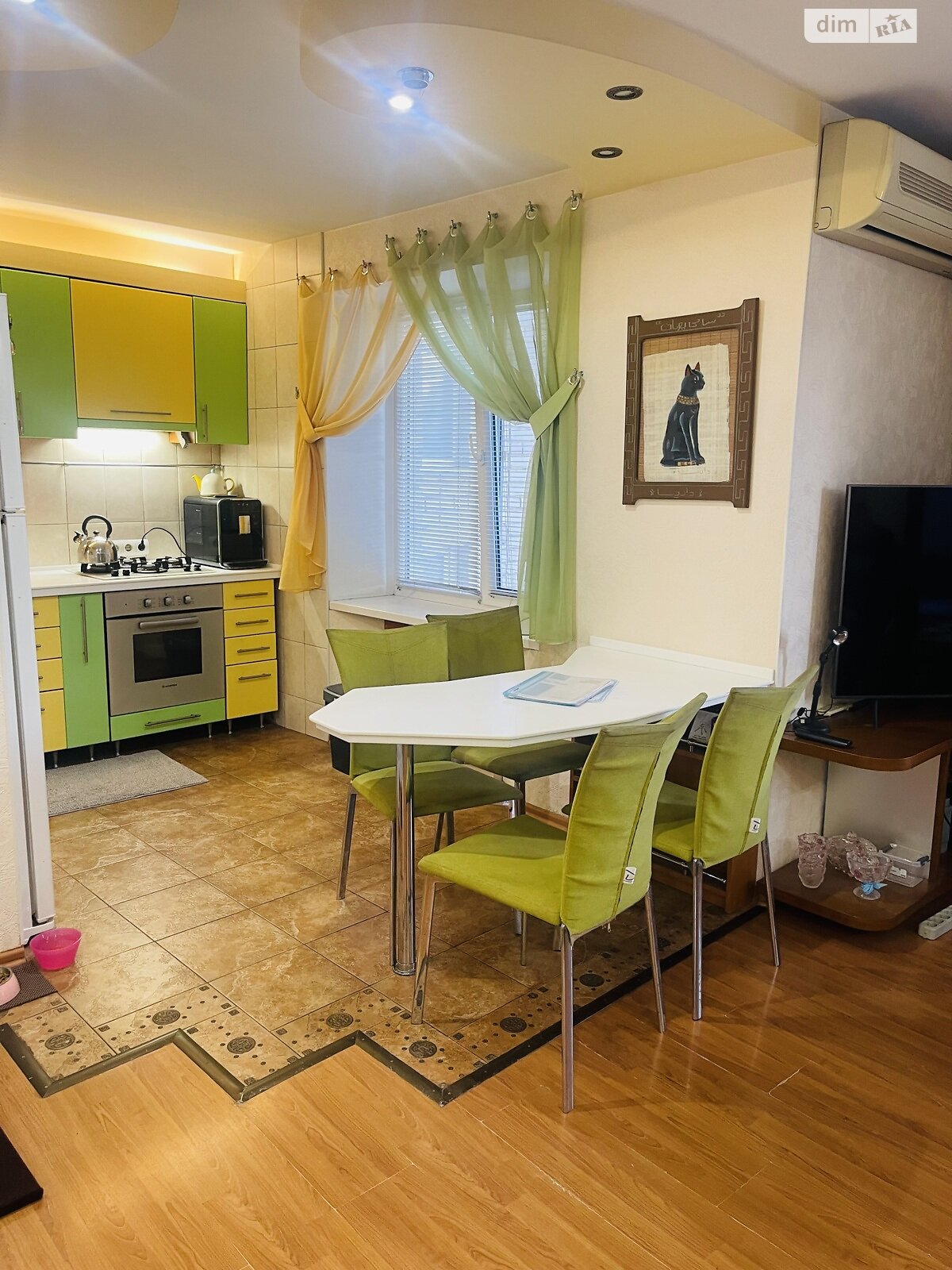 четырехкомнатная квартира в Днепре, район Покровский, на ул. Большая Диивська в аренду на долгий срок помесячно фото 1