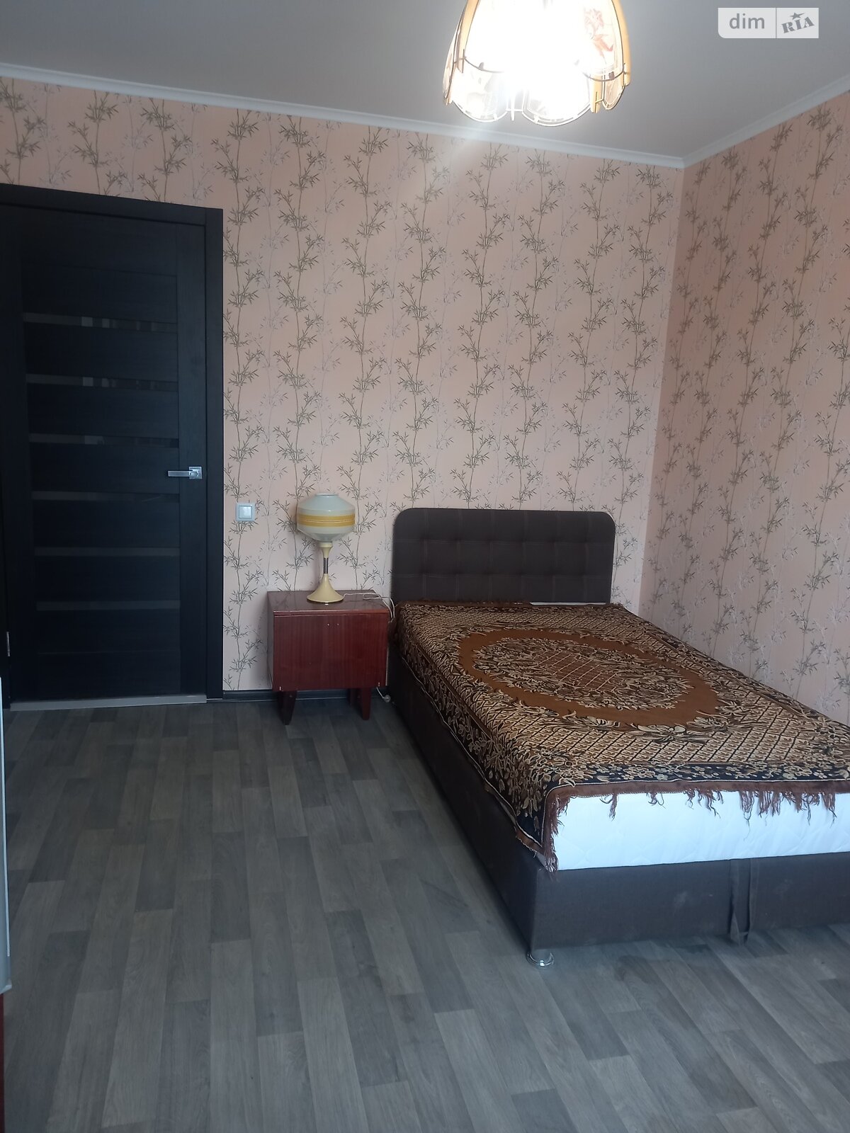 трикімнатна квартира в Дніпрі, район Покровський, на вул. Дія Максима 8 в довготривалу оренду помісячно фото 1 трикімнатна квартира в Дніпрі, район Покровський, на вул. Дія Максима 8 в довготривалу оренду помісячно фото 1