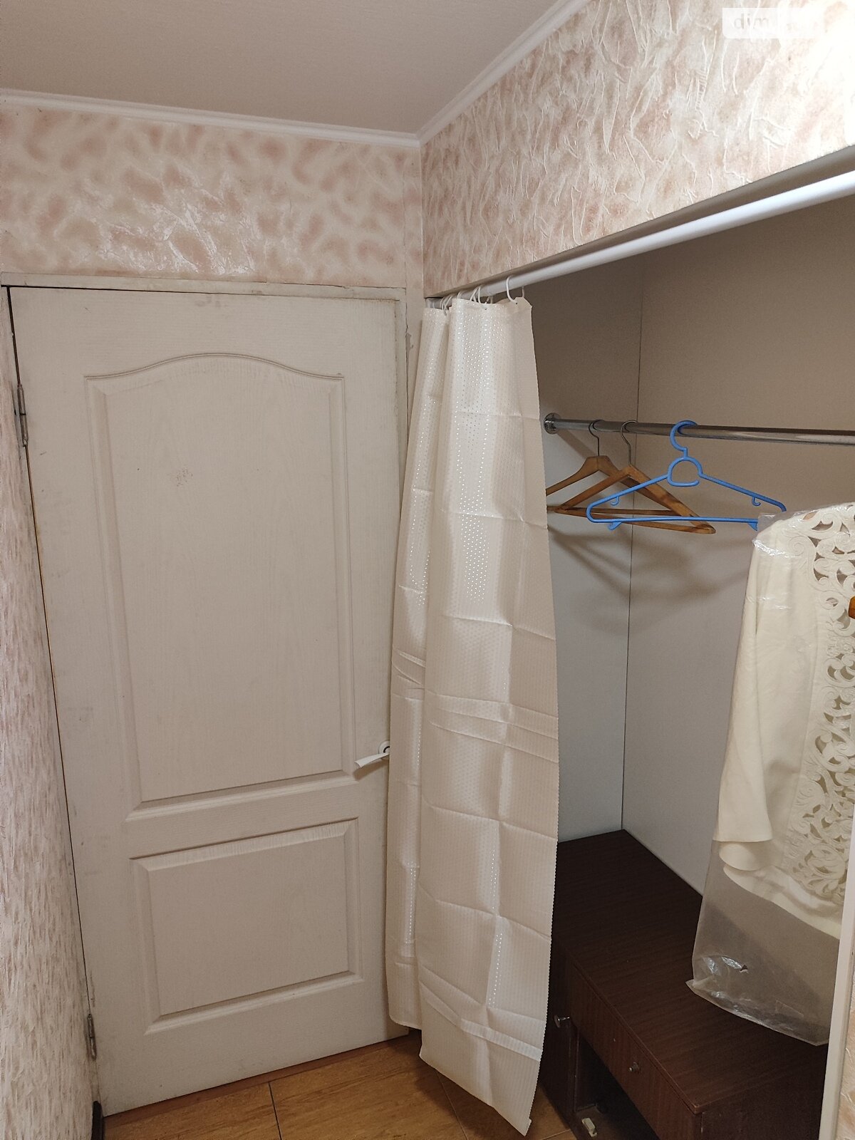 трехкомнатная квартира в Днепре, район Покровский, на ул. Дия Максима 21 в аренду на долгий срок помесячно фото 1 трехкомнатная квартира в Днепре, район Покровский, на ул. Дия Максима 21 в аренду на долгий срок помесячно фото 1