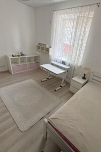 трикімнатна квартира з меблями в Дніпрі, район Придніпровський, на вул. Леоніда Каденюка 11 в довготривалу оренду помісячно фото 2
