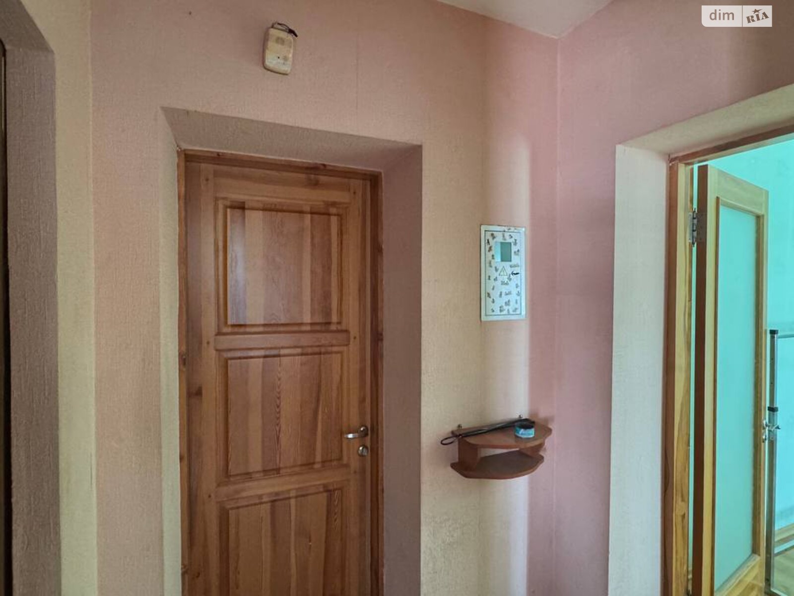 двухкомнатная квартира в Днепре, район Привокзальный, на ул. 128-й Брыгады Теробороны 4 в аренду на долгий срок помесячно фото 1 двухкомнатная квартира в Днепре, район Привокзальный, на ул. 128-й Брыгады Теробороны 4 в аренду на долгий срок помесячно фото 1