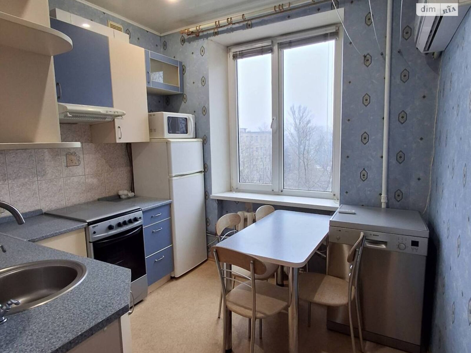 двухкомнатная квартира в Днепре, район Привокзальный, на просп. Яворницкого Дмитрия в аренду на долгий срок помесячно фото 1 двухкомнатная квартира в Днепре, район Привокзальный, на просп. Яворницкого Дмитрия в аренду на долгий срок помесячно фото 1