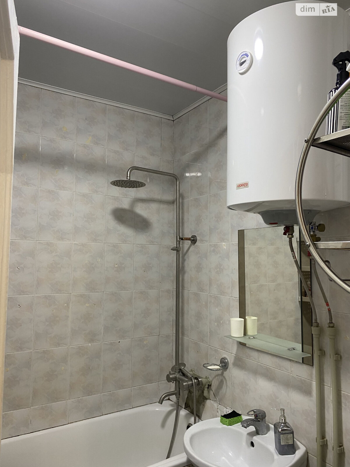 трехкомнатная квартира в Днепре, район Центральный, на ул. Александра Щербакова в аренду на долгий срок помесячно фото 1