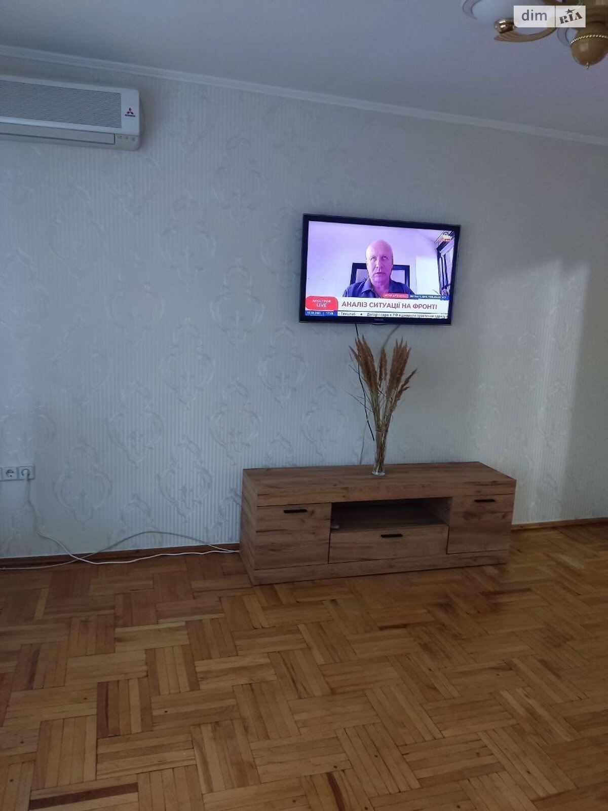 трехкомнатная квартира в Днепре, район Проспект Поля, на ул. Драгоманова Михаила 52 в аренду на долгий срок помесячно фото 1 трехкомнатная квартира в Днепре, район Проспект Поля, на ул. Драгоманова Михаила 52 в аренду на долгий срок помесячно фото 1