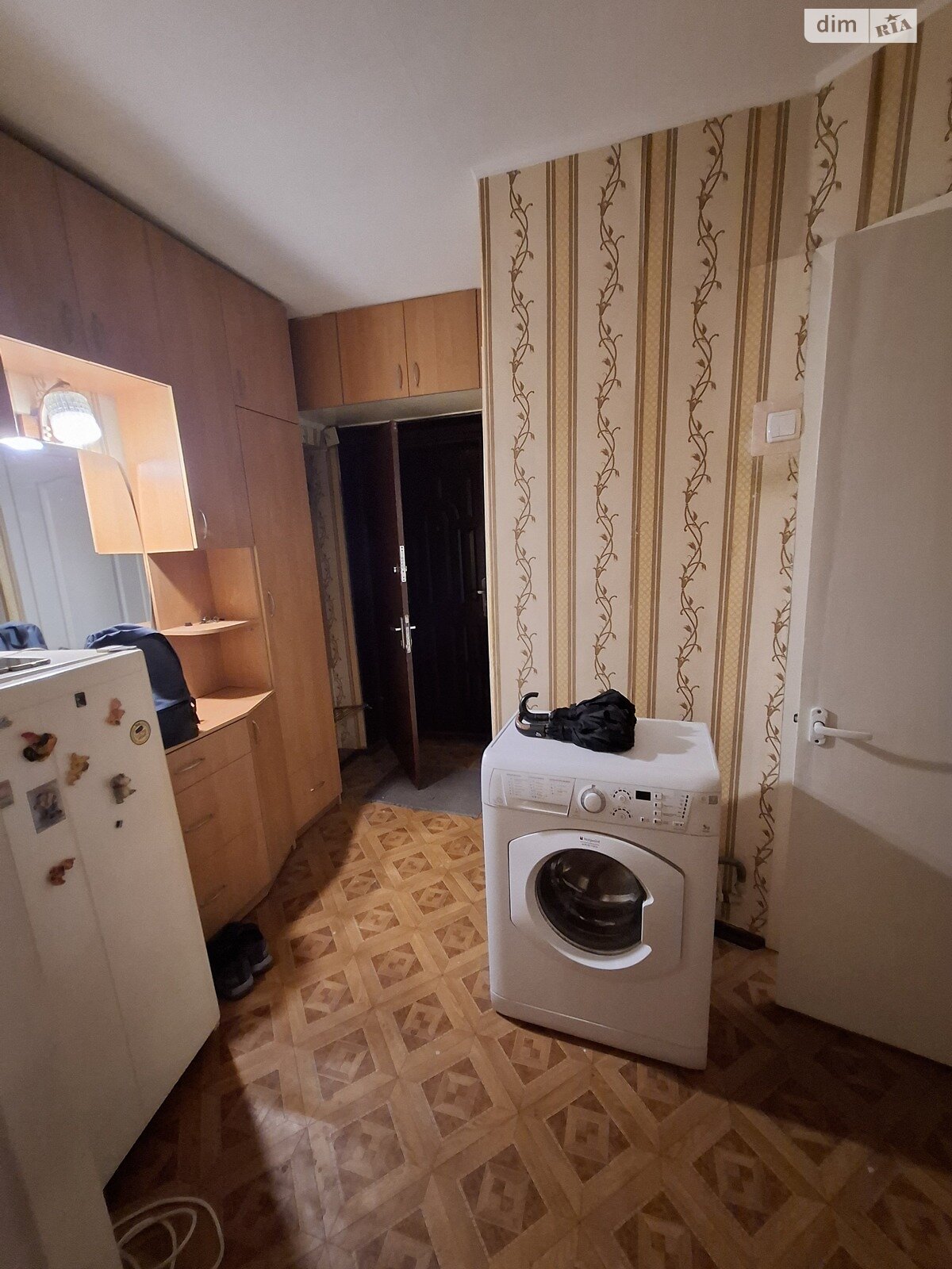 трехкомнатная квартира в Днепре, район Проспект Поля, на просп. Хмельницкого Богдана 8 в аренду на долгий срок помесячно фото 1 трехкомнатная квартира в Днепре, район Проспект Поля, на просп. Хмельницкого Богдана 8 в аренду на долгий срок помесячно фото 1