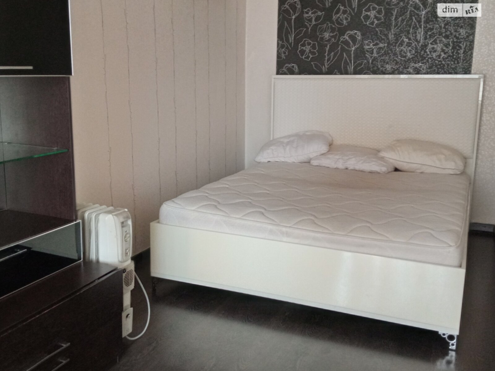 однокомнатная квартира в Днепре, район Проспект Поля, на просп. Поля Александра 18 в аренду на долгий срок помесячно фото 1