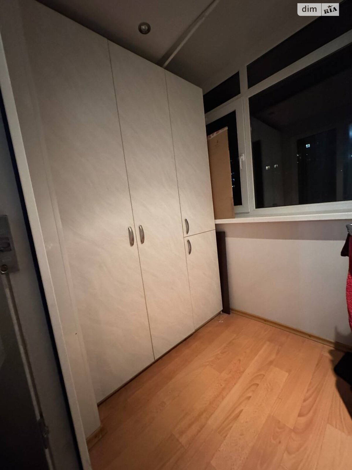 трехкомнатная квартира в Днепре, район Центр, на ул. Шнеерсона Менахем-Мендл в аренду на долгий срок помесячно фото 1