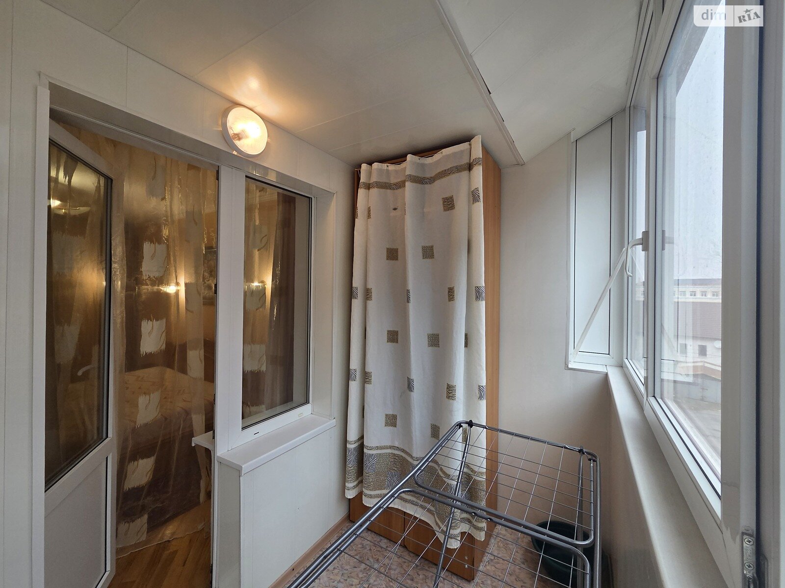 трикімнатна квартира в Дніпрі, район Проспект Поля, на вул. Шнеєрсона Менахем-Мендл в довготривалу оренду помісячно фото 1 трикімнатна квартира в Дніпрі, район Проспект Поля, на вул. Шнеєрсона Менахем-Мендл в довготривалу оренду помісячно фото 1