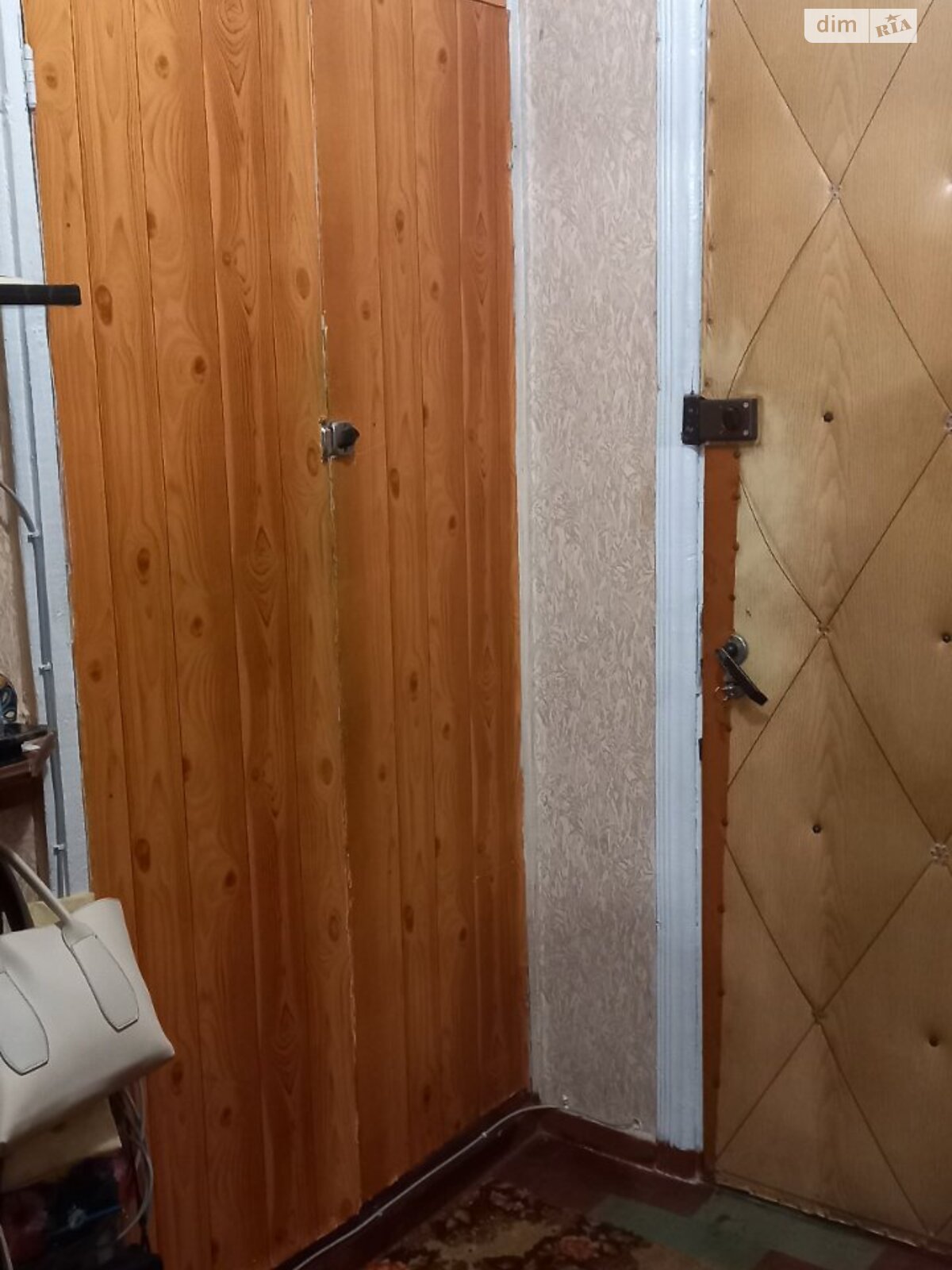 однокімнатна квартира в Дніпрі, район Робоча, на вул. Алексєєнко Надії 106, кв. 15 в довготривалу оренду помісячно фото 1 однокімнатна квартира в Дніпрі, район Робоча, на вул. Алексєєнко Надії 106, кв. 15 в довготривалу оренду помісячно фото 1