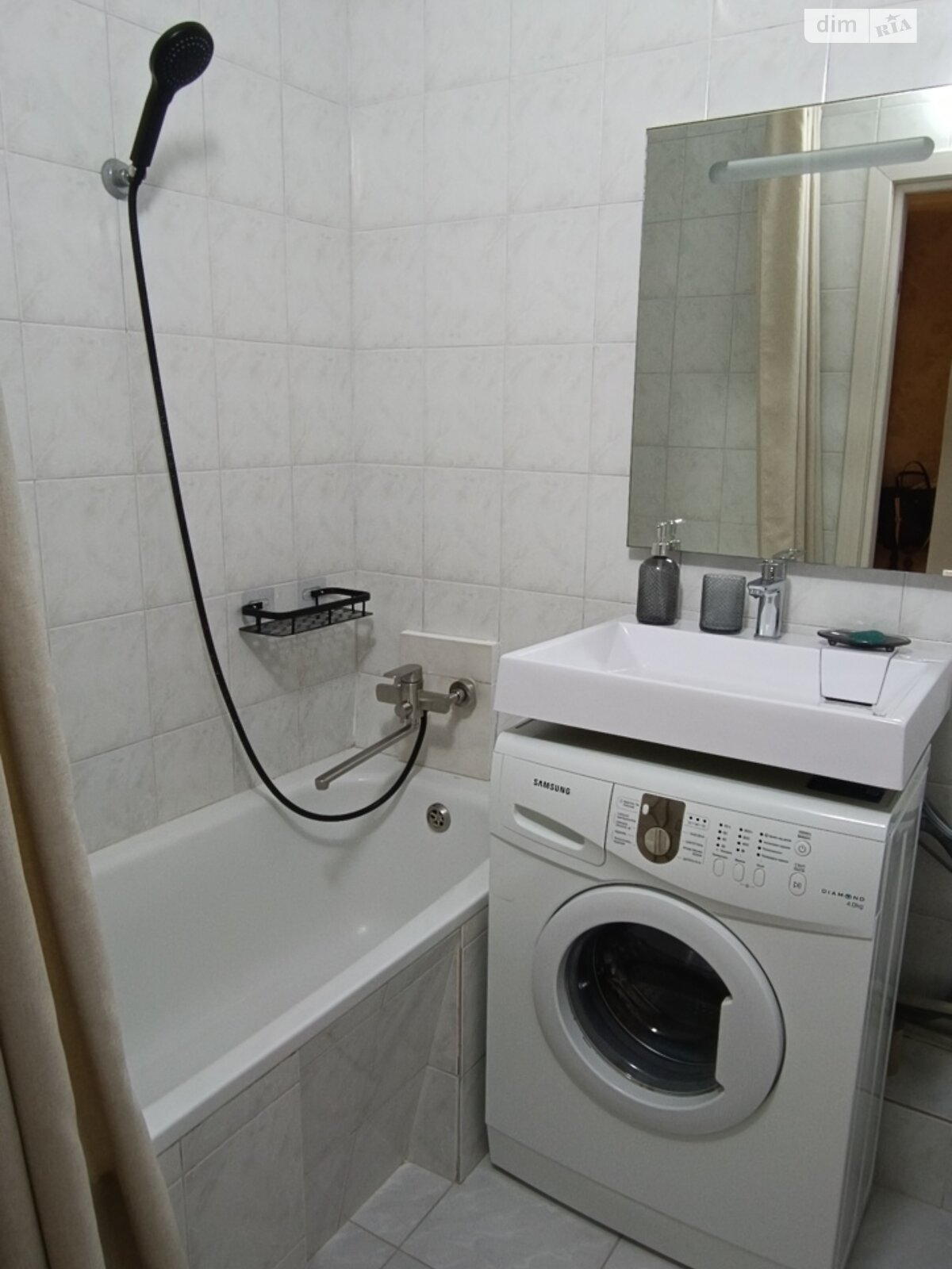 однокомнатная квартира в Днепре, район Рабочая, на ул. Алексеенко Надежды 108 в аренду на долгий срок помесячно фото 1 однокомнатная квартира в Днепре, район Рабочая, на ул. Алексеенко Надежды 108 в аренду на долгий срок помесячно фото 1