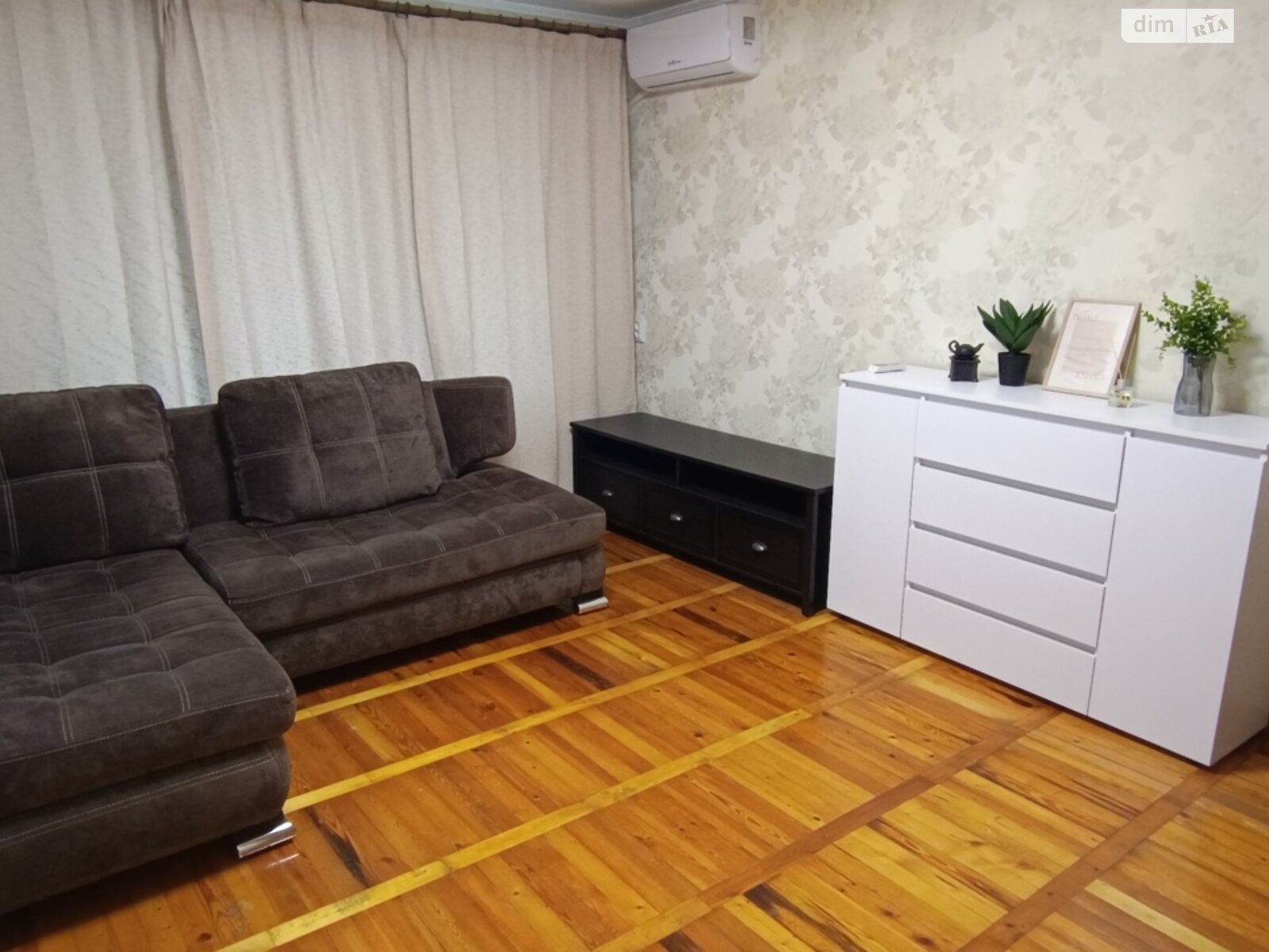 однокомнатная квартира в Днепре, район Рабочая, на ул. Алексеенко Надежды 108 в аренду на долгий срок помесячно фото 1 однокомнатная квартира в Днепре, район Рабочая, на ул. Алексеенко Надежды 108 в аренду на долгий срок помесячно фото 1