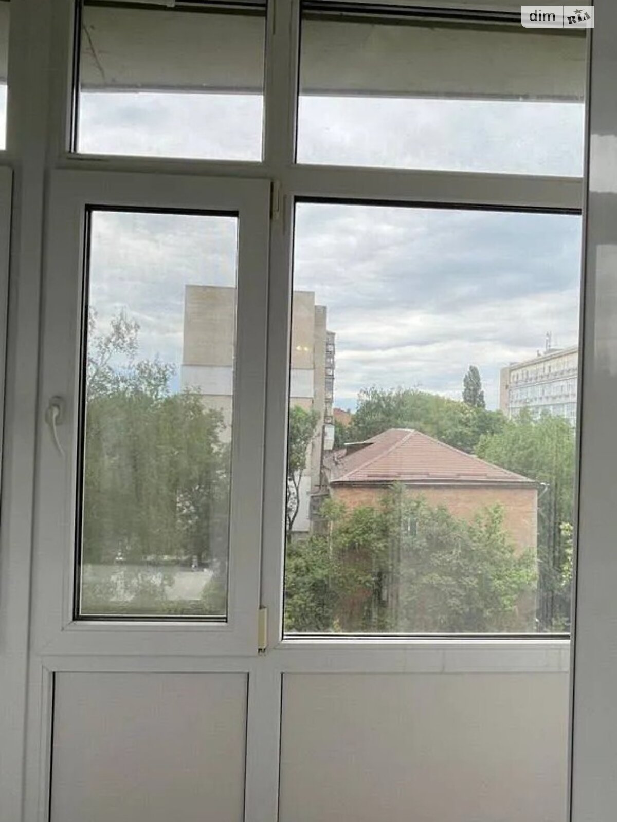 однокімнатна квартира в Дніпрі, район Робоча, на вул. Антоновича Володимира 64 в довготривалу оренду помісячно фото 1 однокімнатна квартира в Дніпрі, район Робоча, на вул. Антоновича Володимира 64 в довготривалу оренду помісячно фото 1