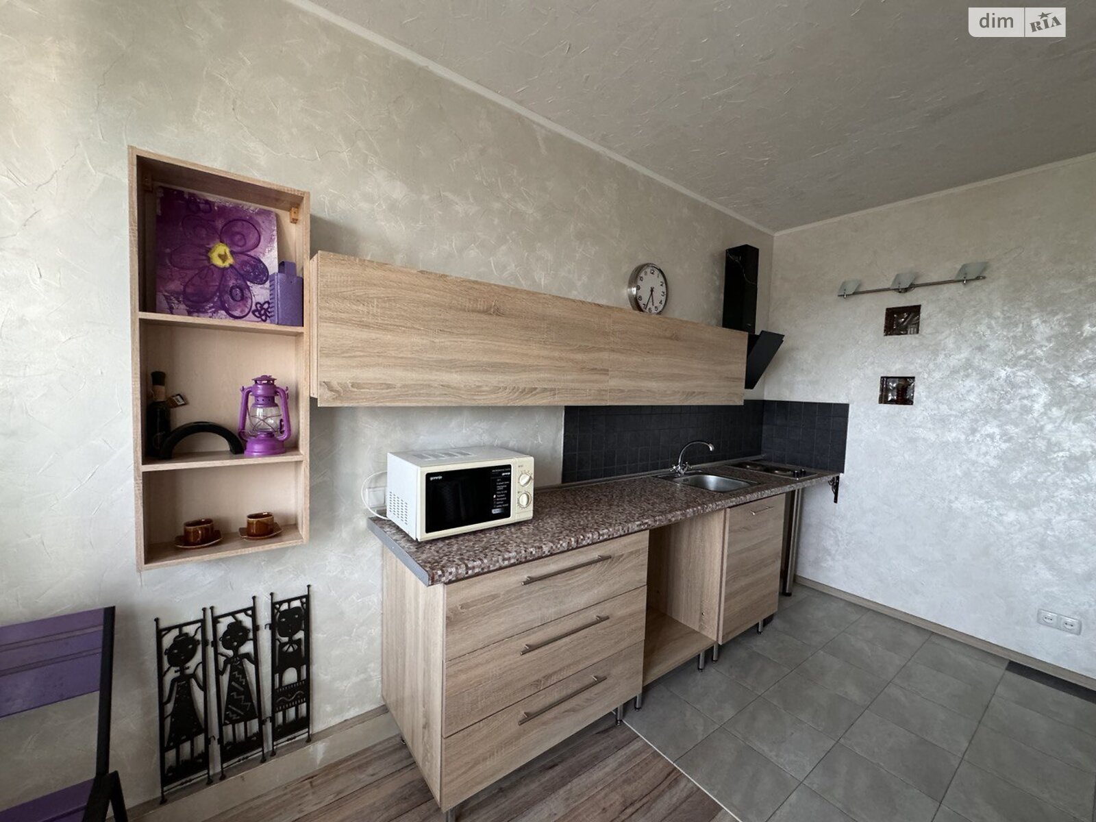 однокомнатная квартира в Днепре, район Рабочая, на ул. Дмитрия Кедрина 53А в аренду на долгий срок помесячно фото 1